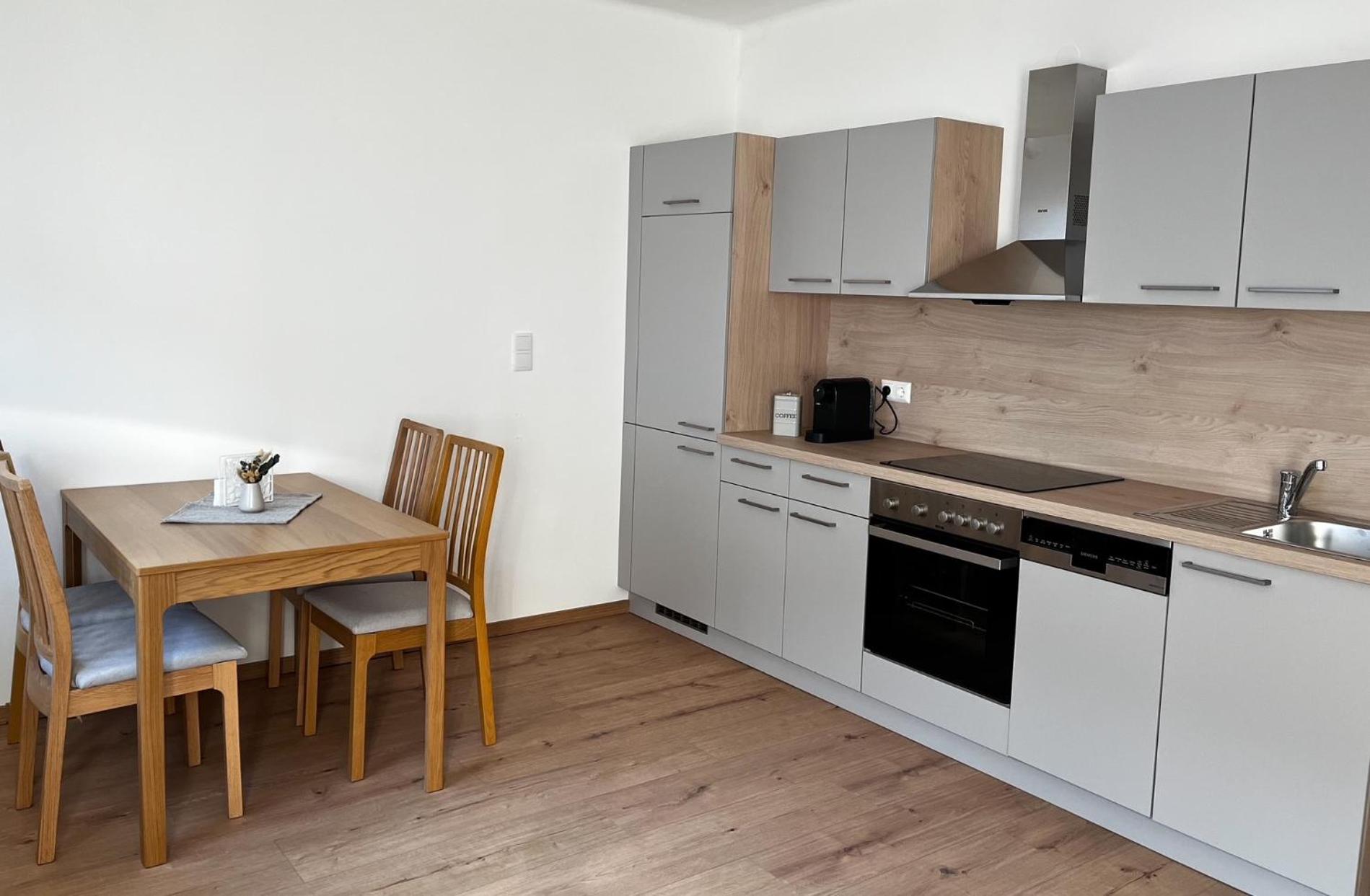 Apartment photo 2