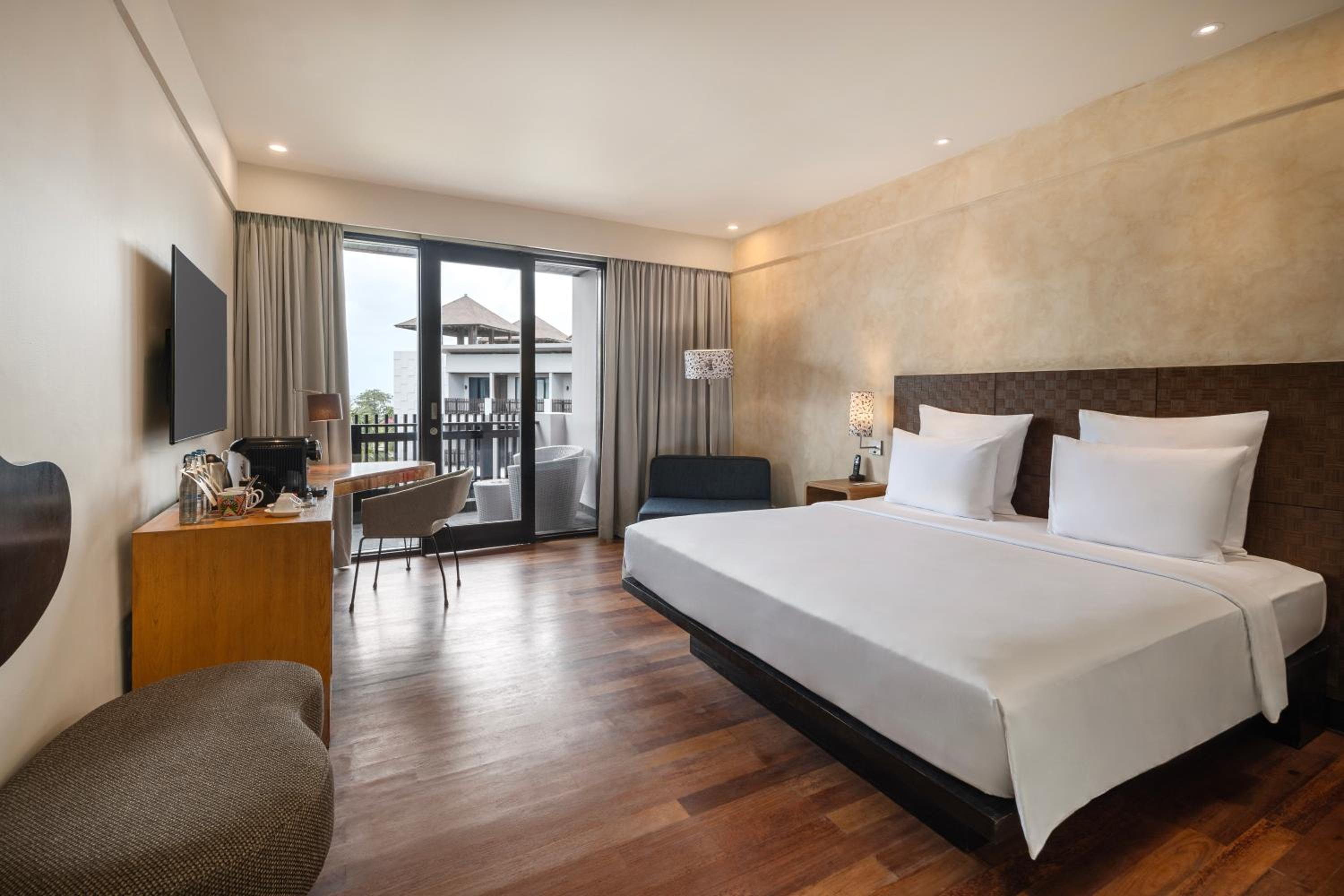 Junior Family Suite, 1 King Size Bed and 2 Single Beds, Garden View with Free Coffee Capsule Machine, Kids and Resort Activities - Photo 9