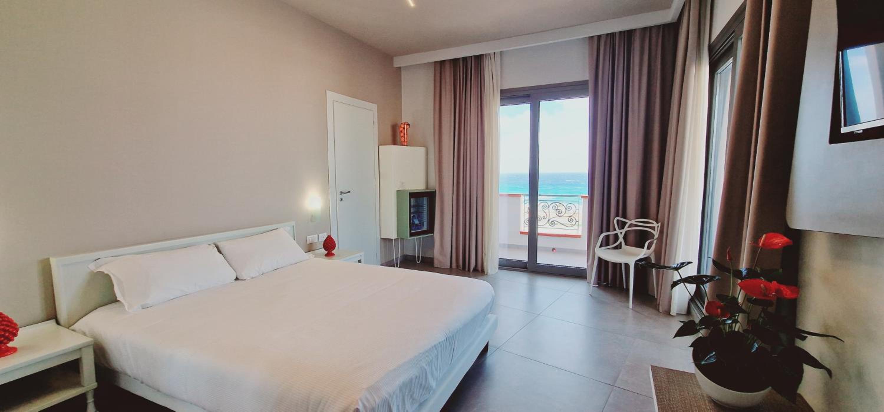 Deluxe Double Room with Sea View