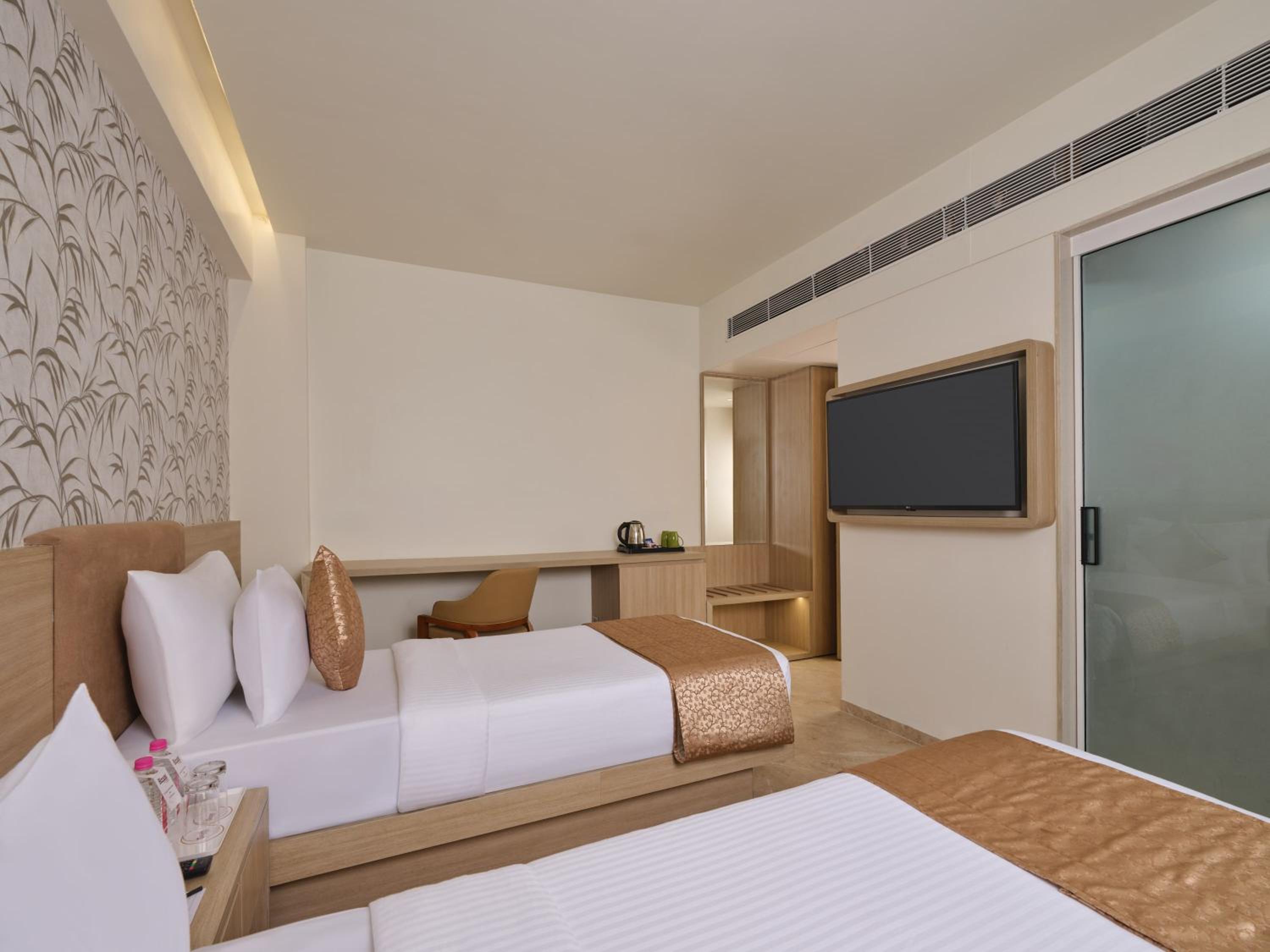 Deluxe Twin Room photo 2