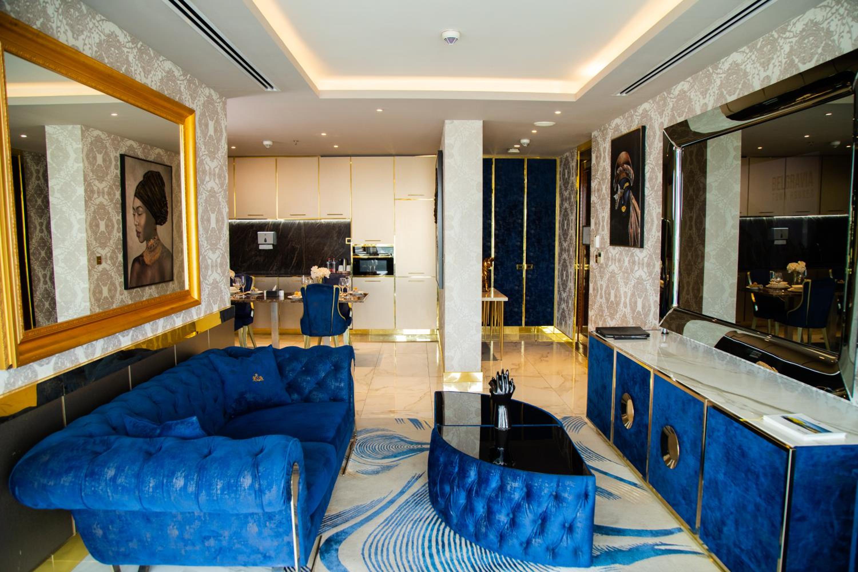 King Suite - Photo 1