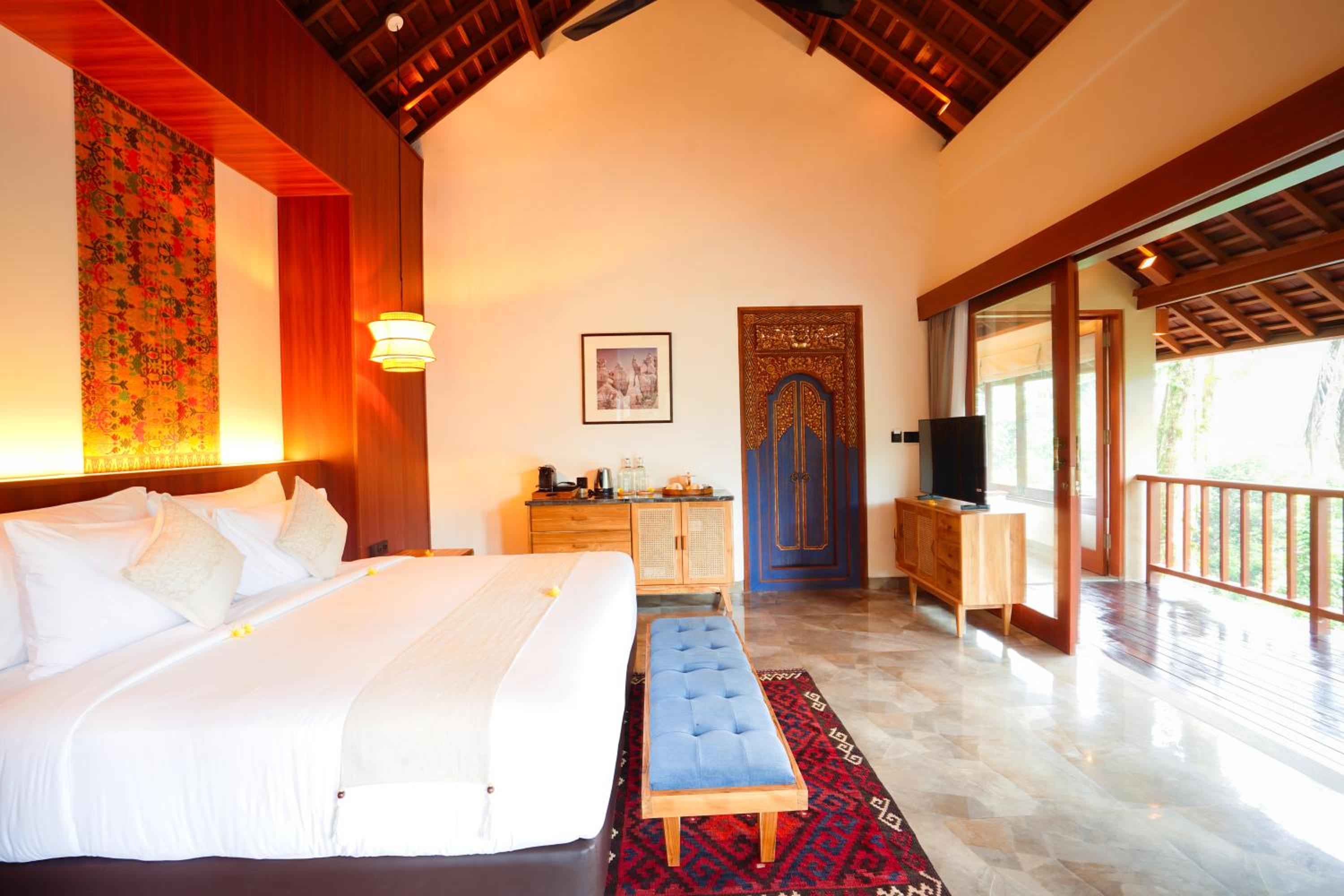 One-Bedroom Suite with One-time Afternoon Tea