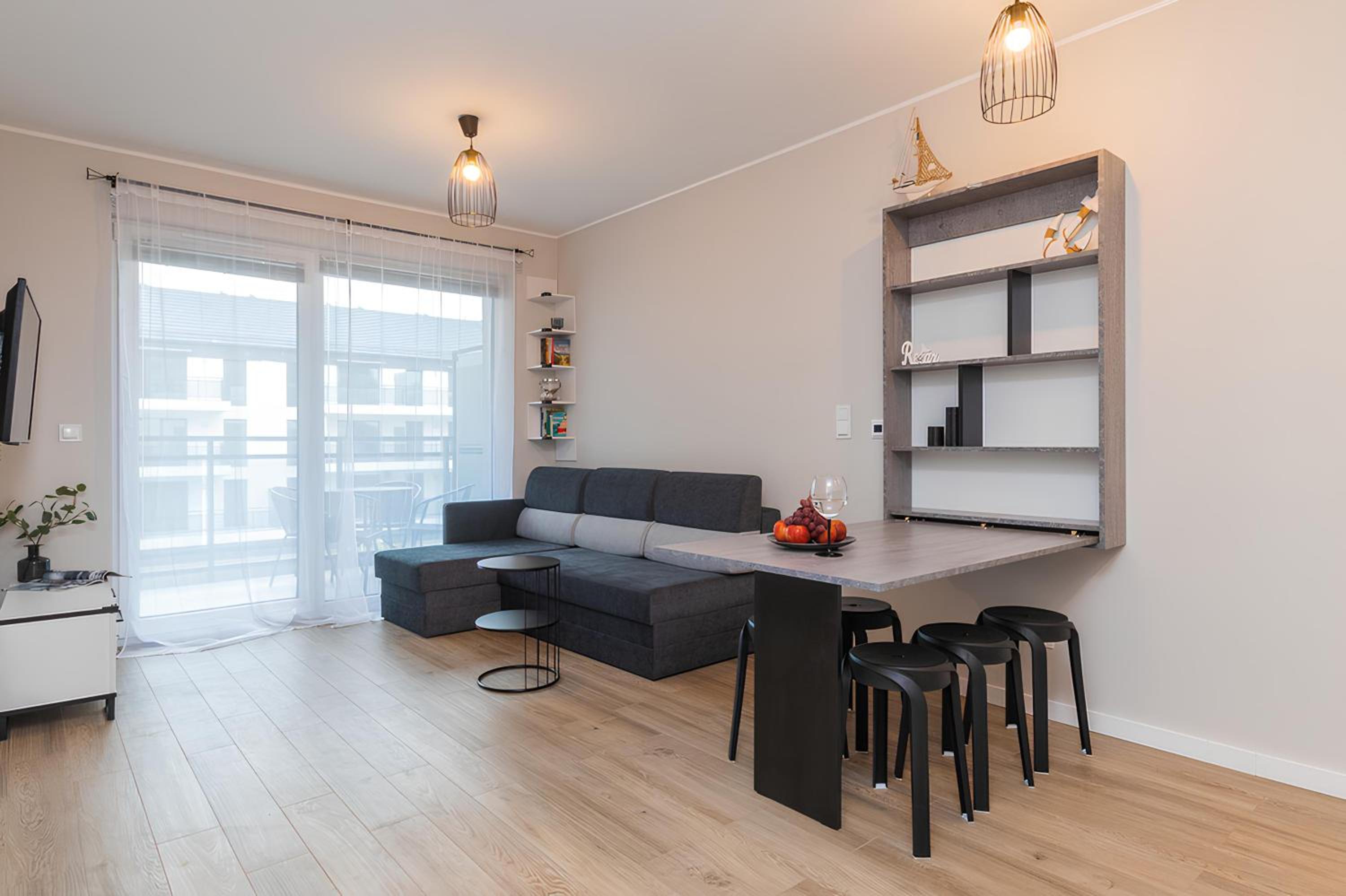One-Bedroom Apartment photo 1