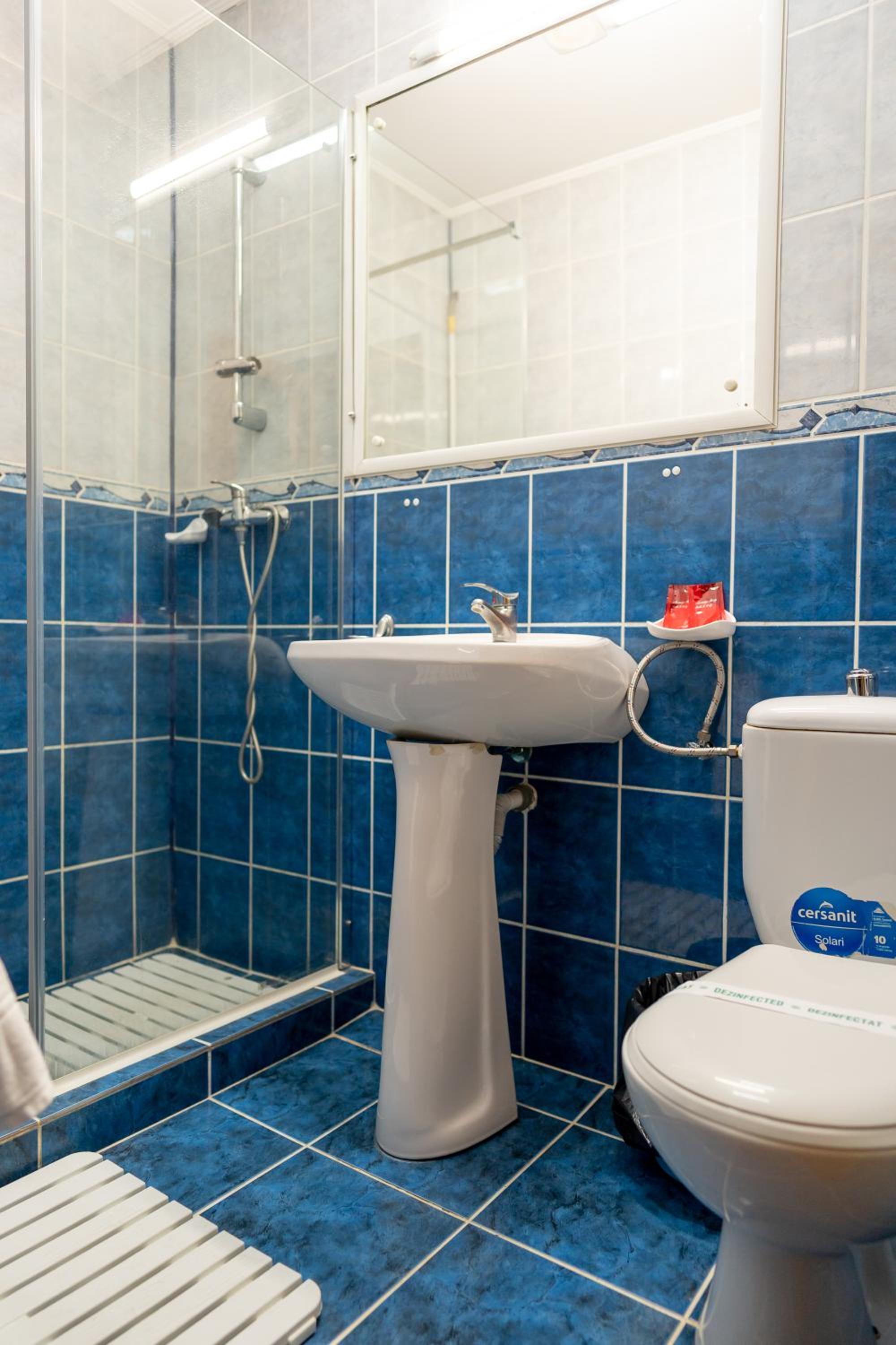 Double Room with Private Bathroom photo 1