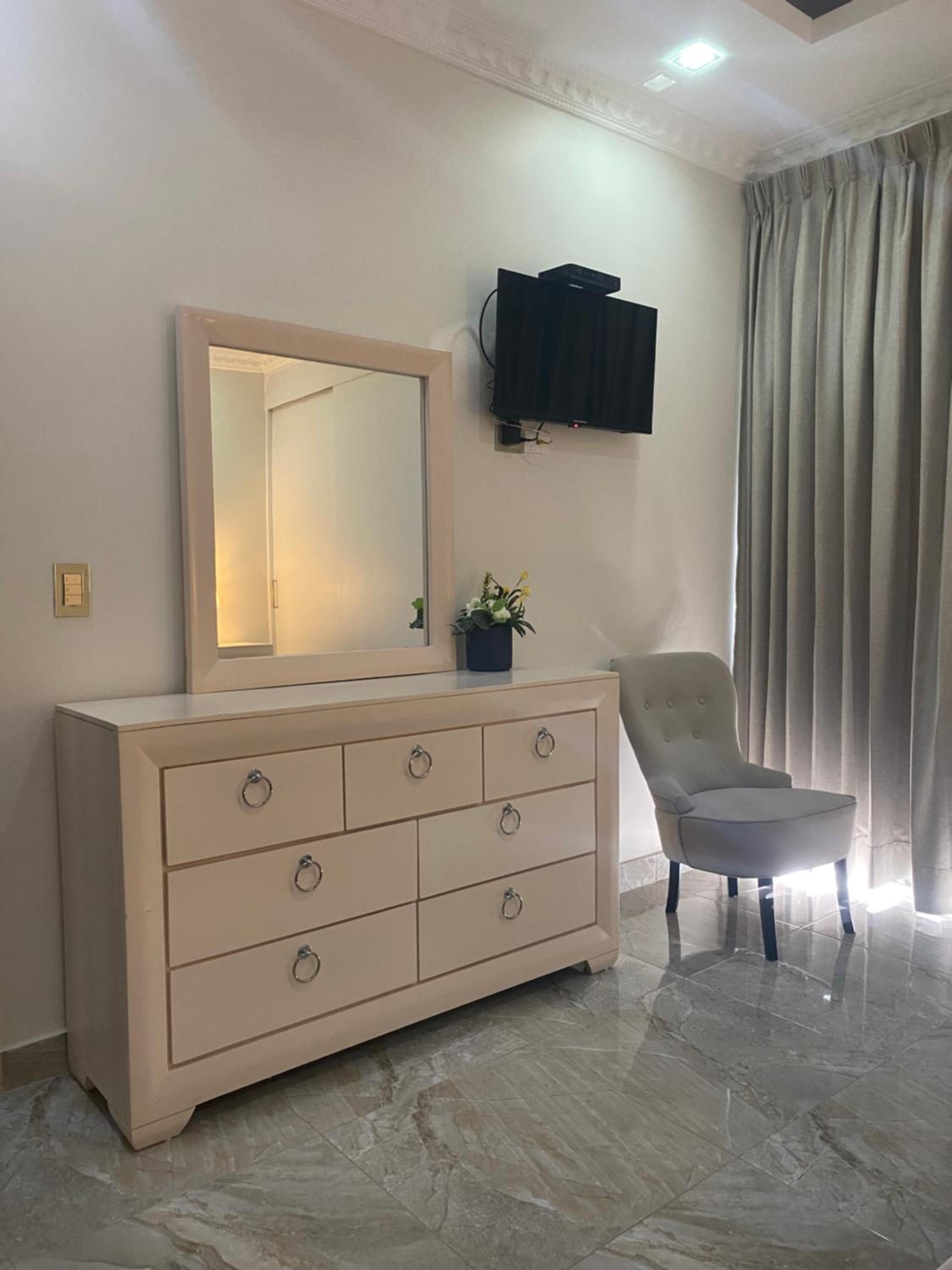 Deluxe Suite photo 2