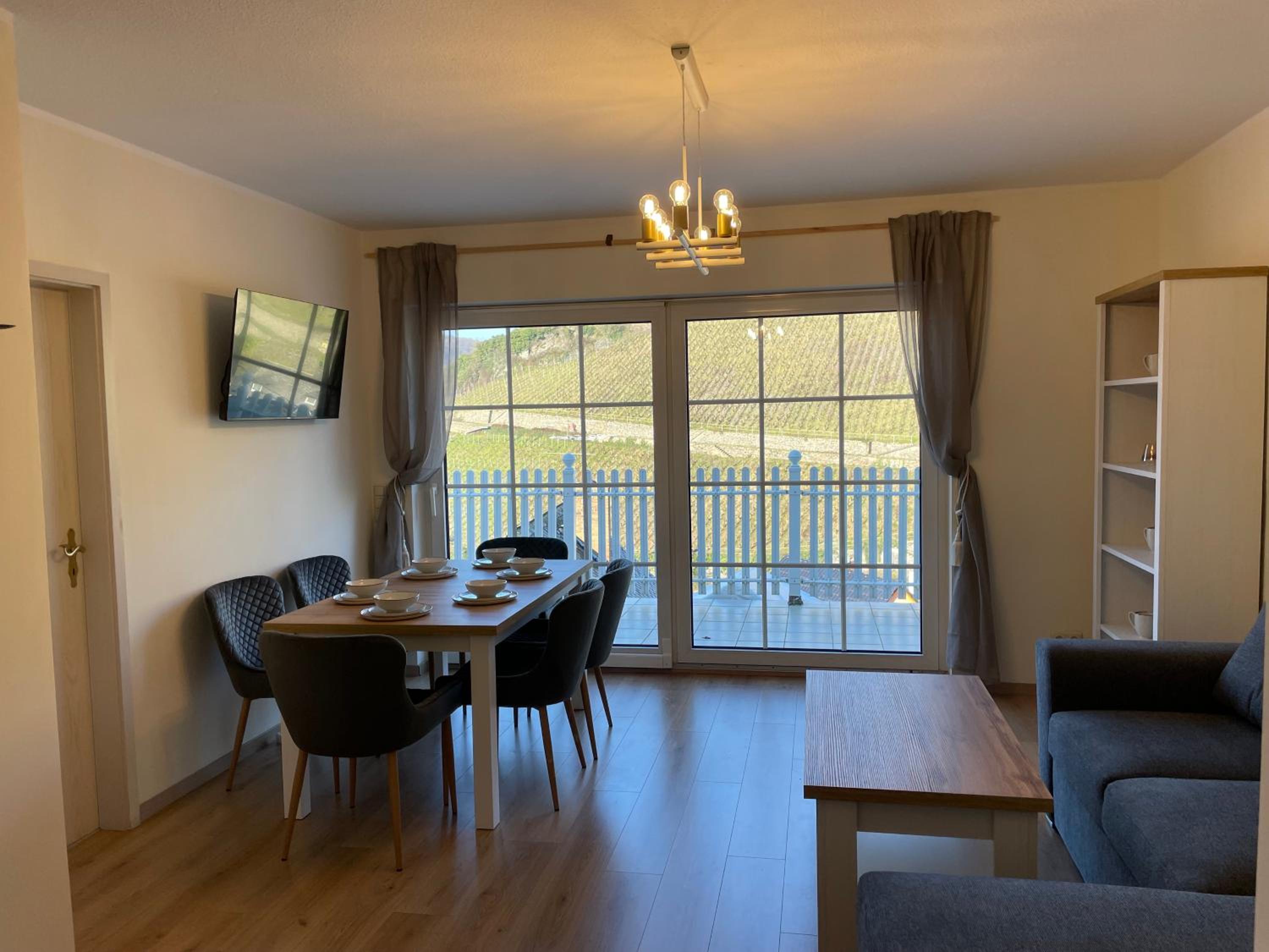 Apartment with View and Balcony - Photo 16
