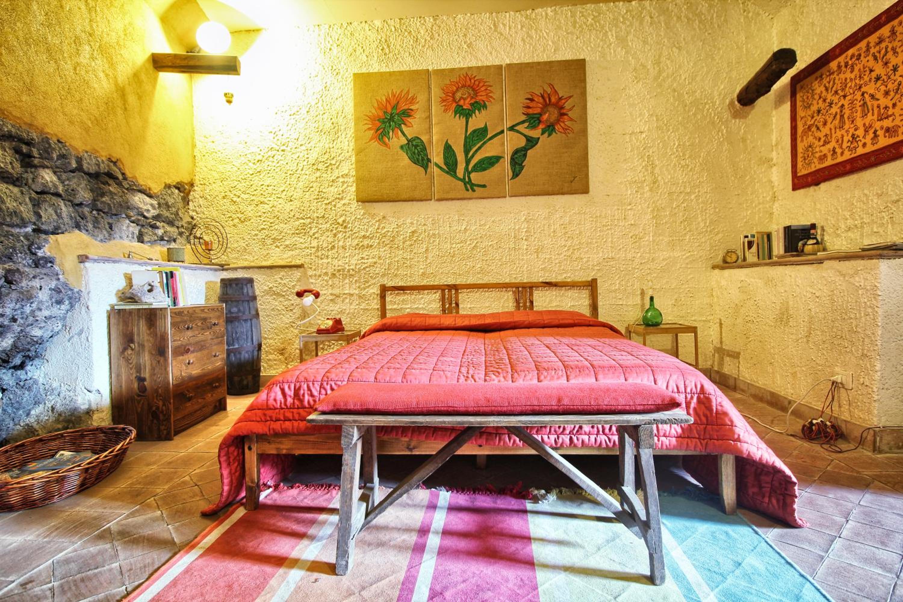 One-Bedroom House - Photo 17
