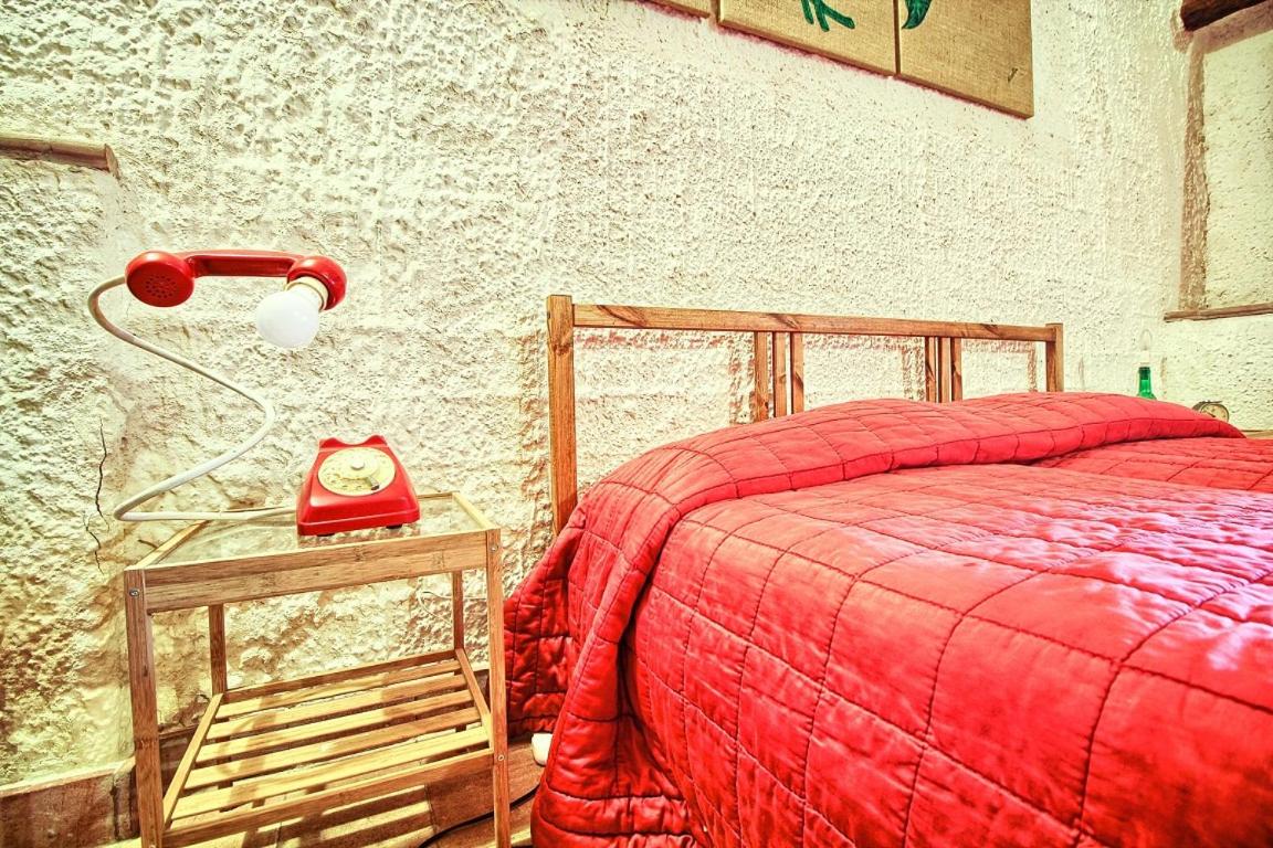 One-Bedroom House - Photo 13