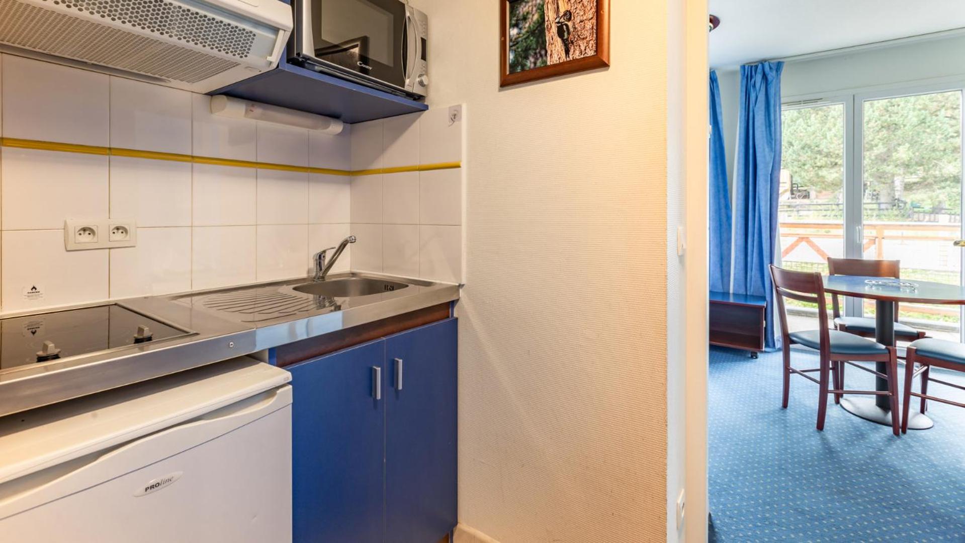 Studio for 4 people with sleeping area