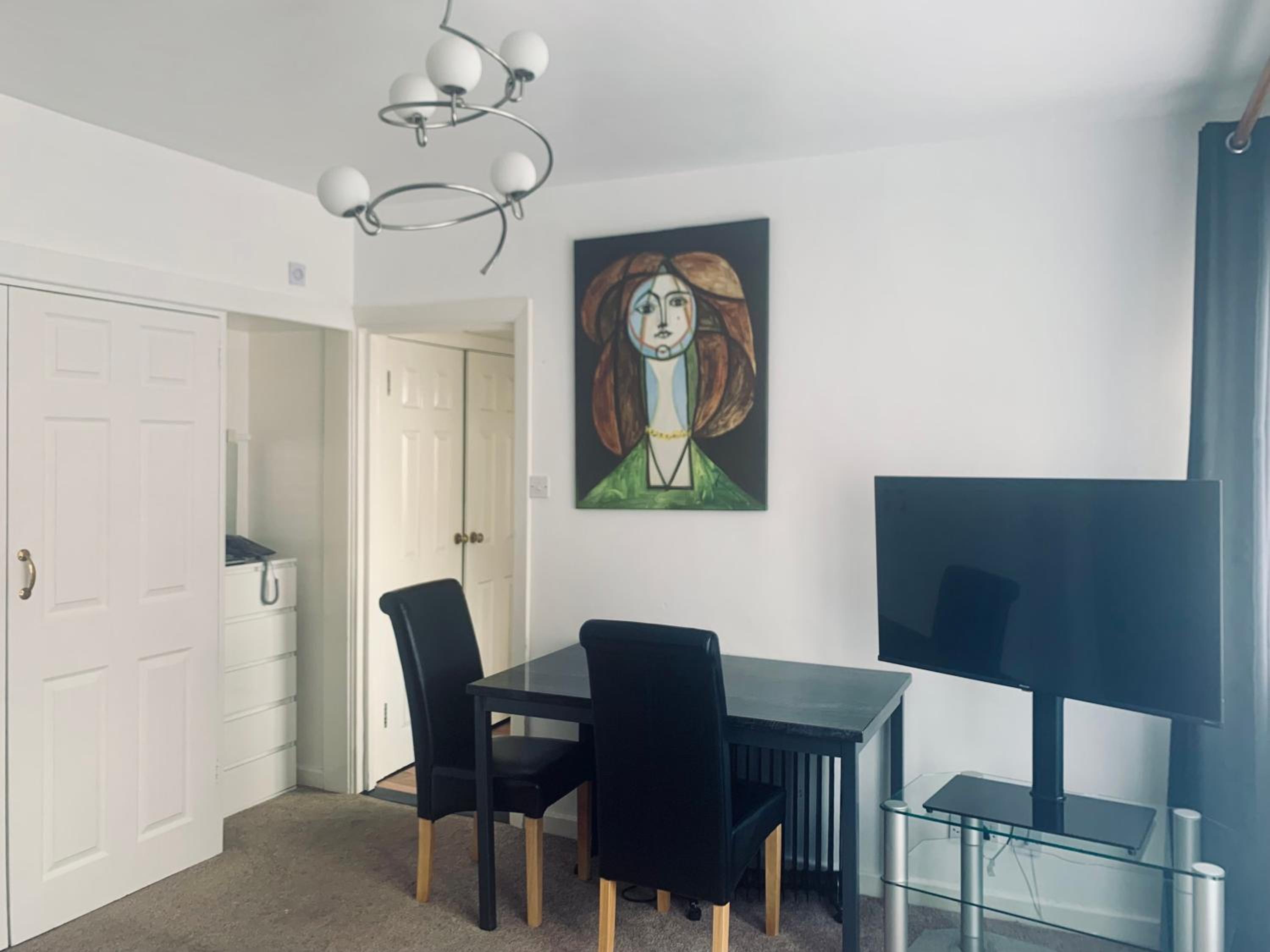 One-Bedroom Apartment with Balcony - Photo 2