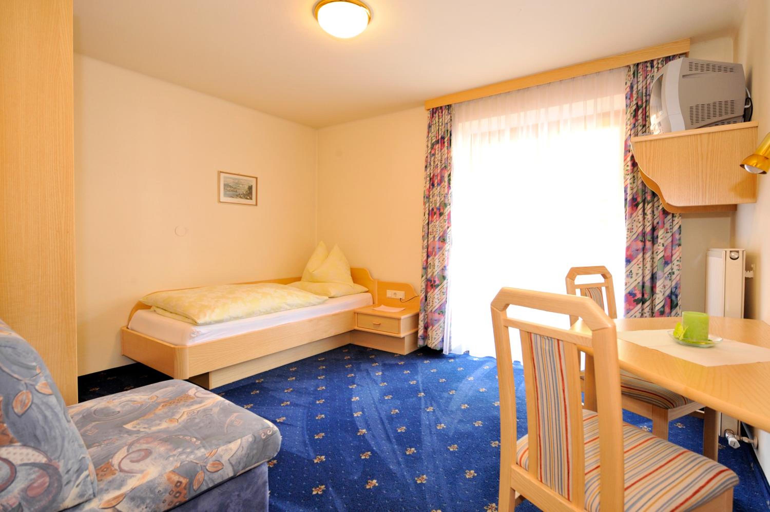 Single Room with Shower photo 1