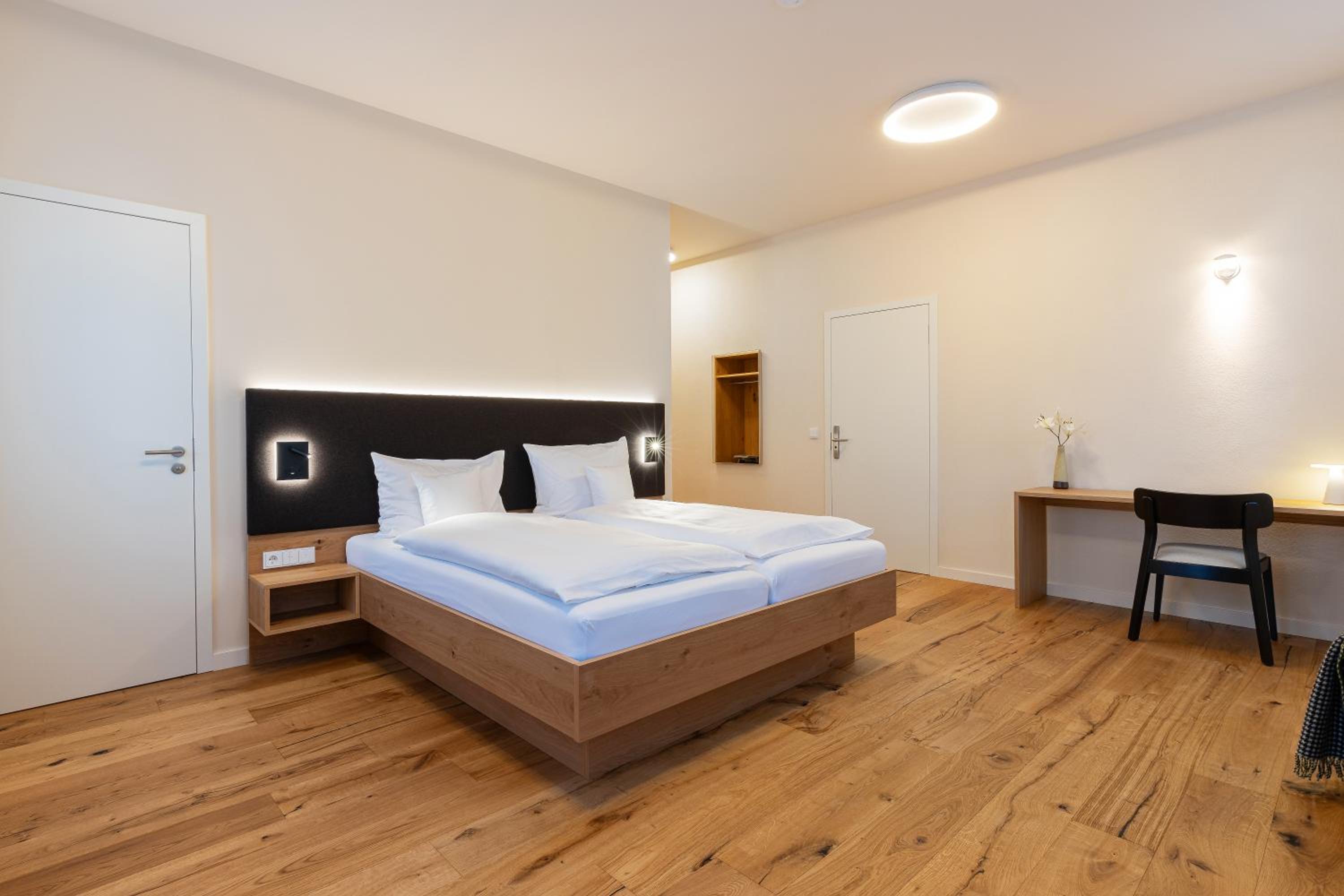 Deluxe Double Room photo 3