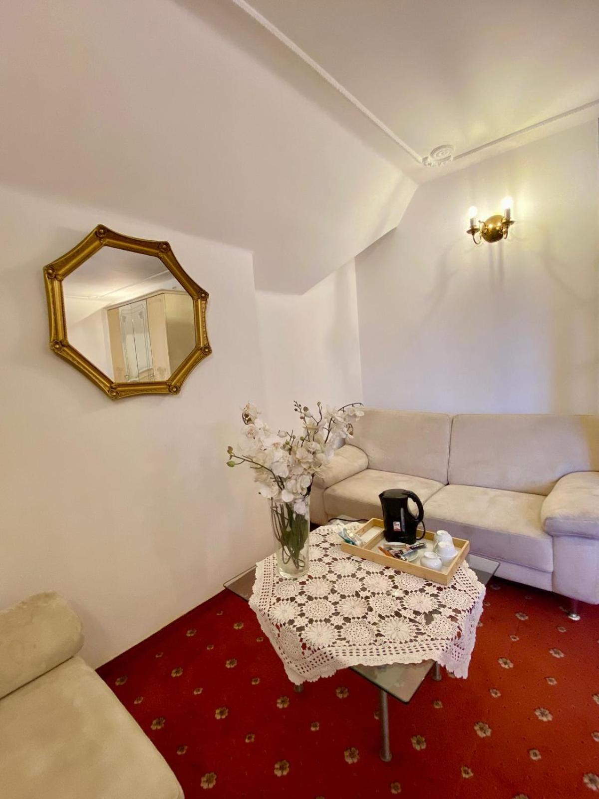 Large Double Room