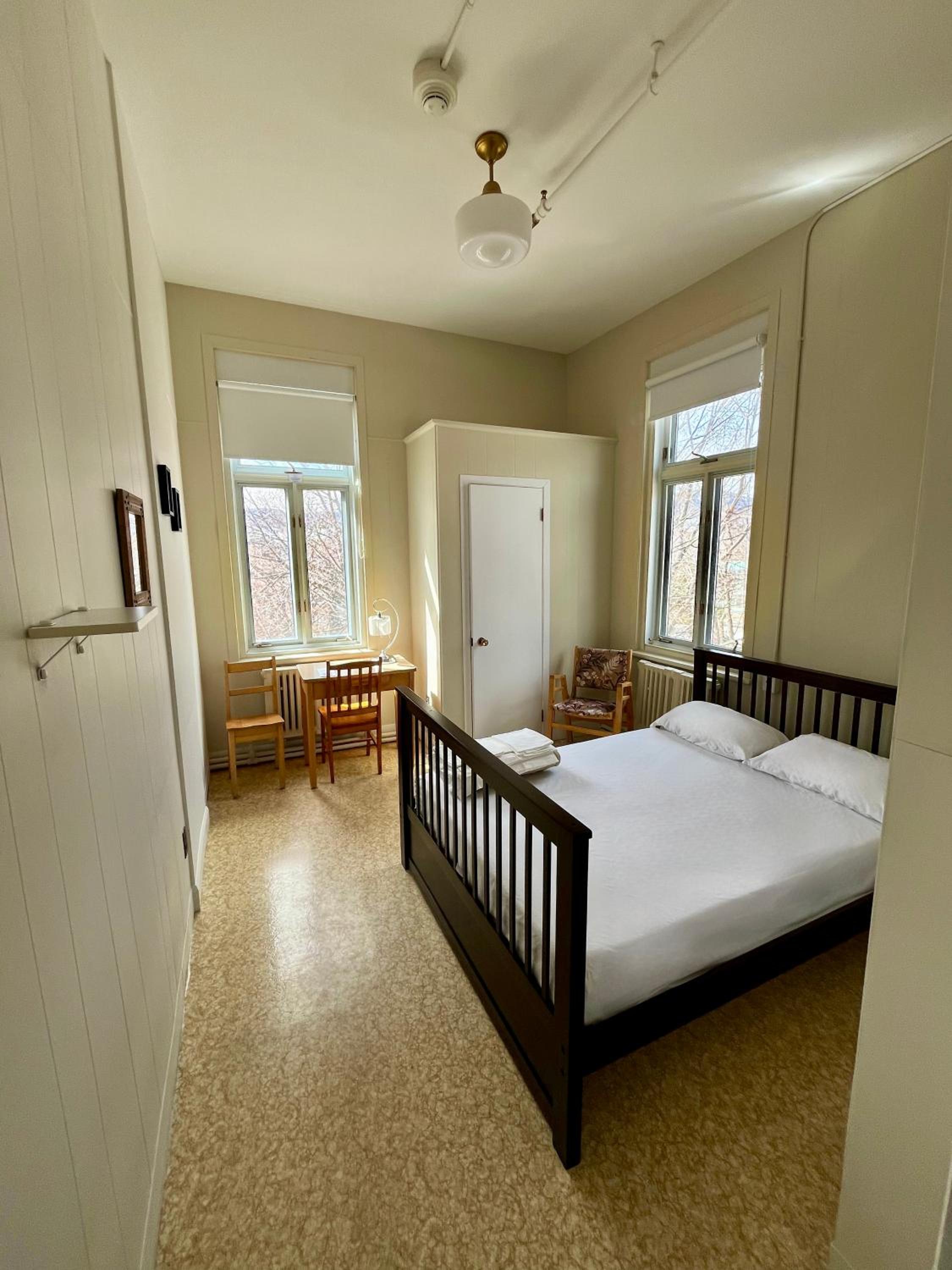 Double Room - Photo 2
