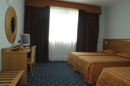 Triple Room - Photo 2