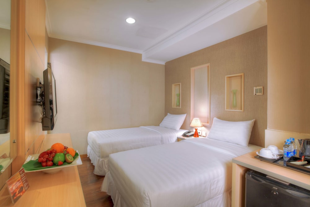 Classic Room (No Window) - Photo 5
