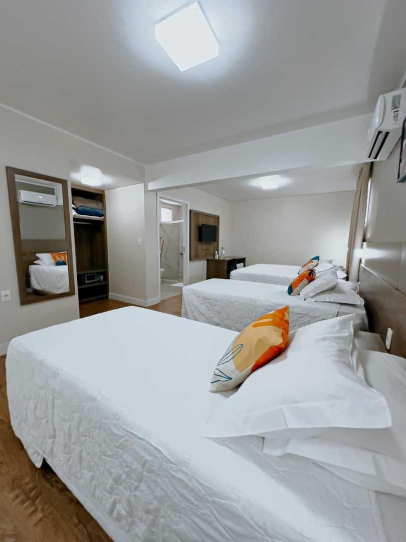 Quadruple Room - Disability Access photo 2