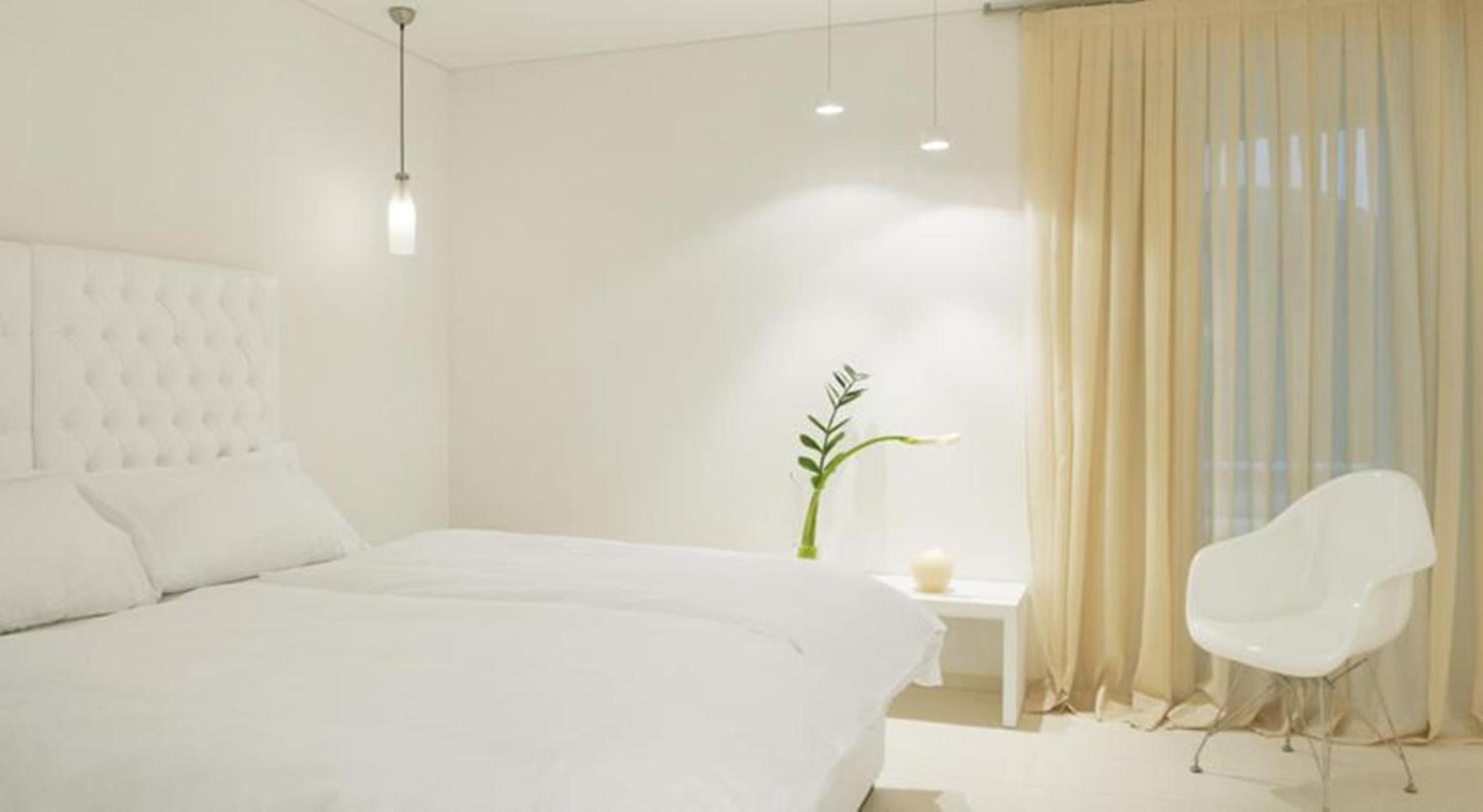 Deluxe Room - Photo 3