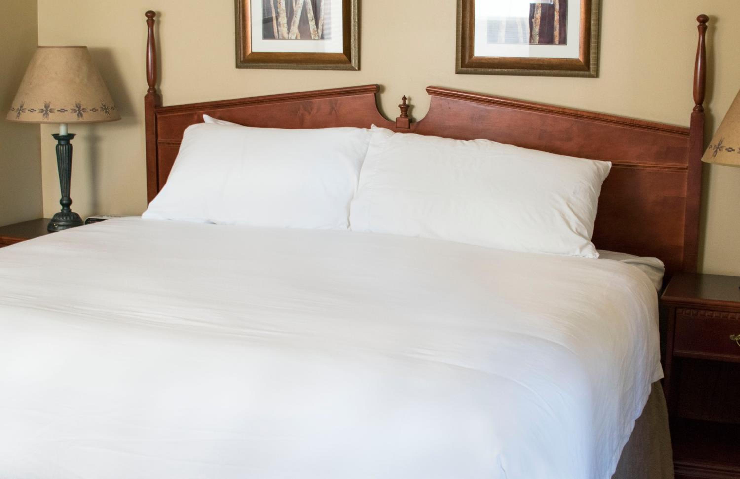 Deluxe King Room photo 3
