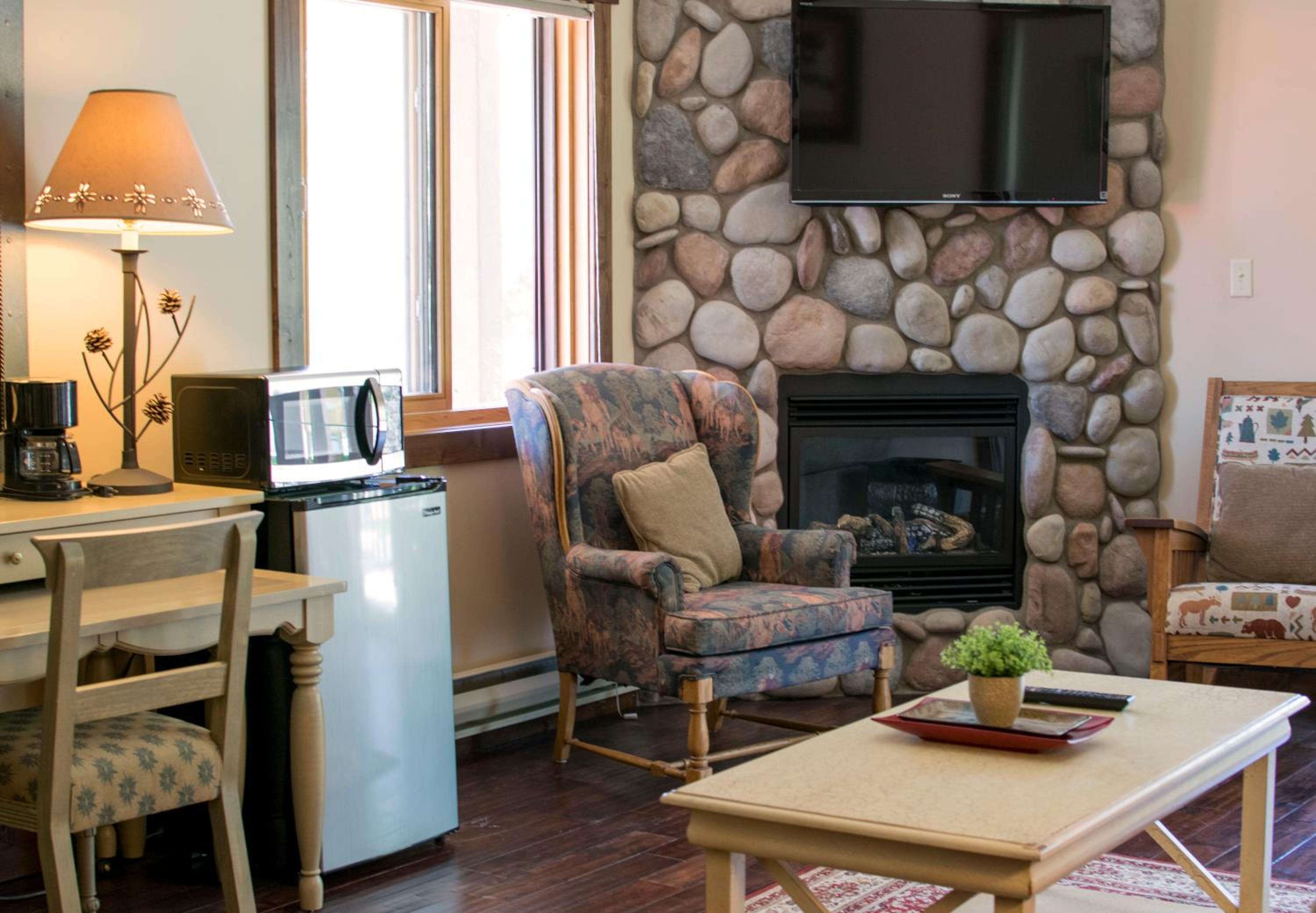 Deluxe King Room photo 1
