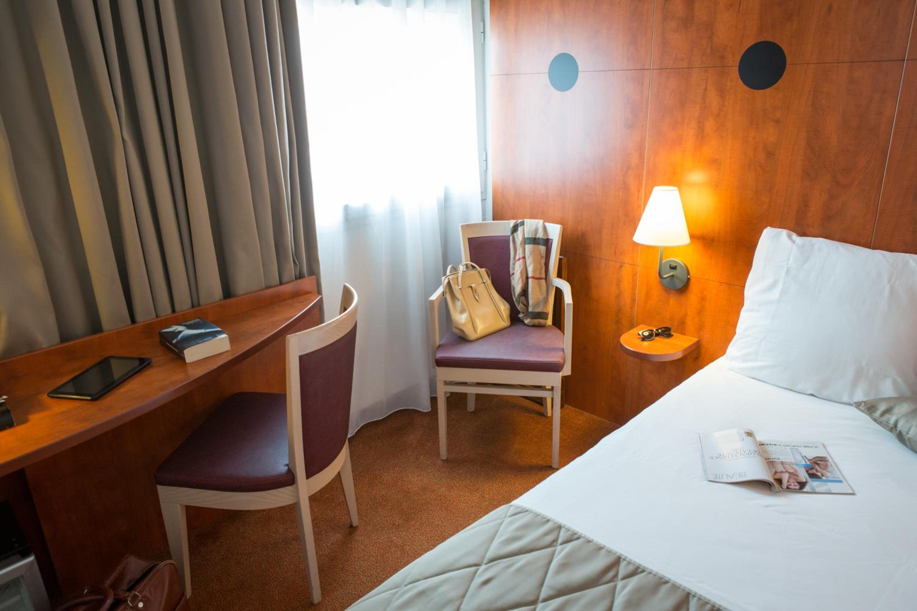 Classic Â Double Room - Photo 9