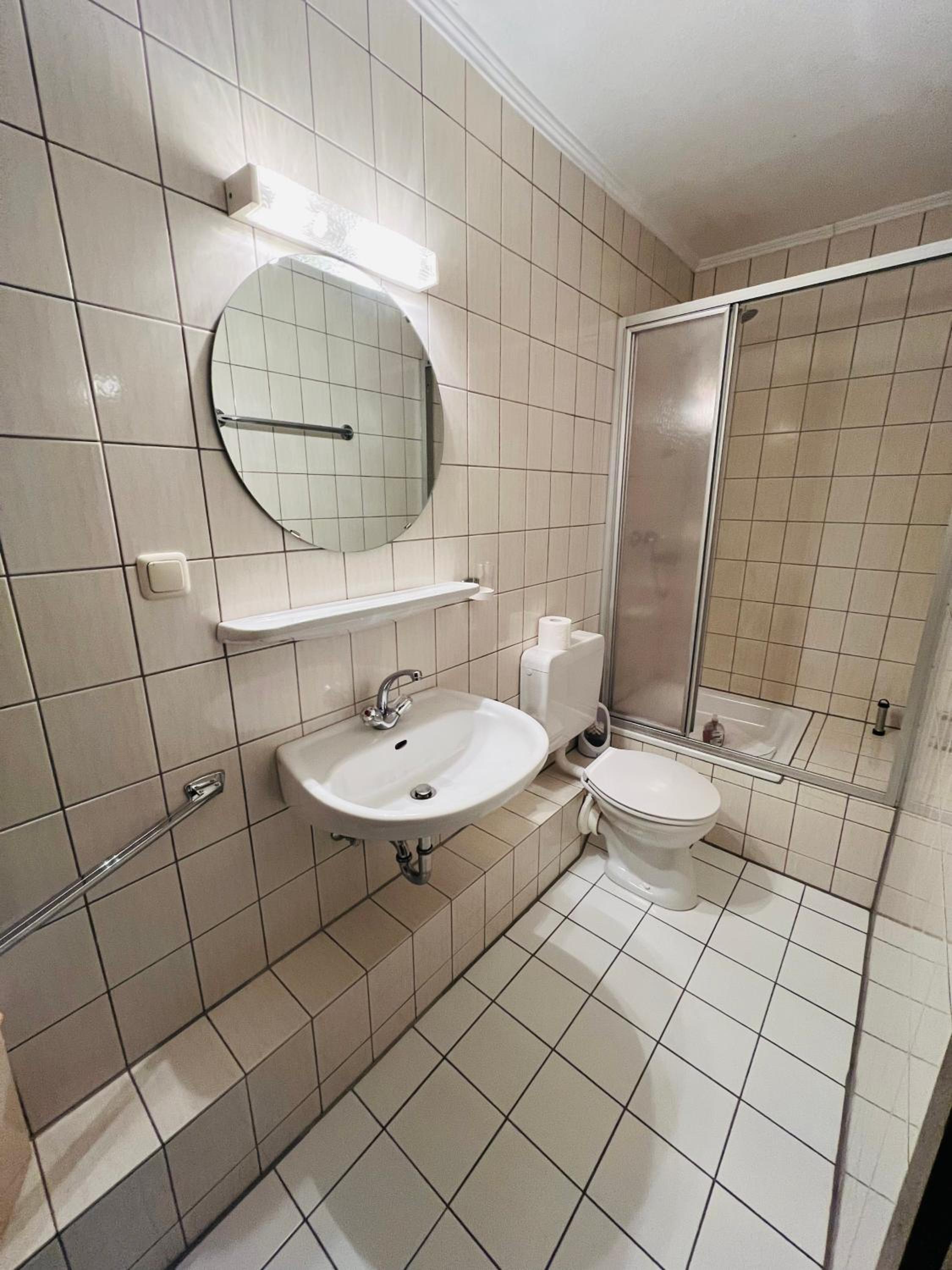 Double Room - Photo 19
