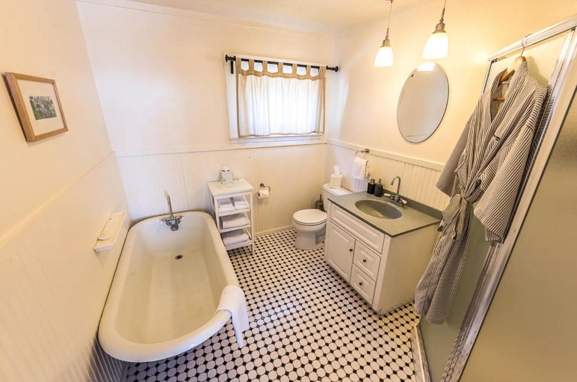Deluxe Double Room with Balcony and Sea View photo 1