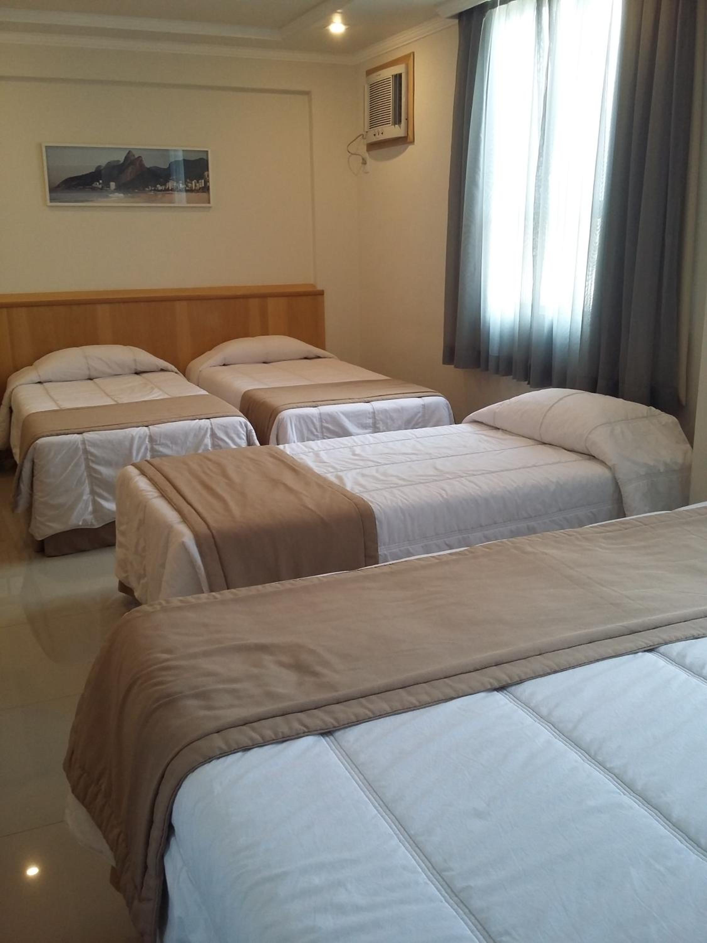 Saionara Hotel — Family Room (5 Adults)