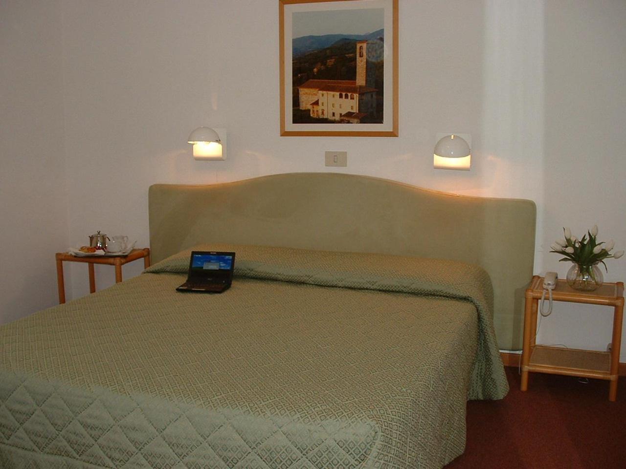 Double Room - Photo 5