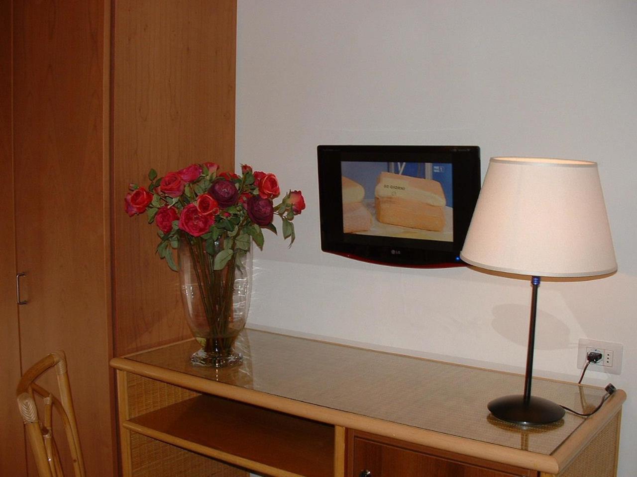 Double Room - Photo 6