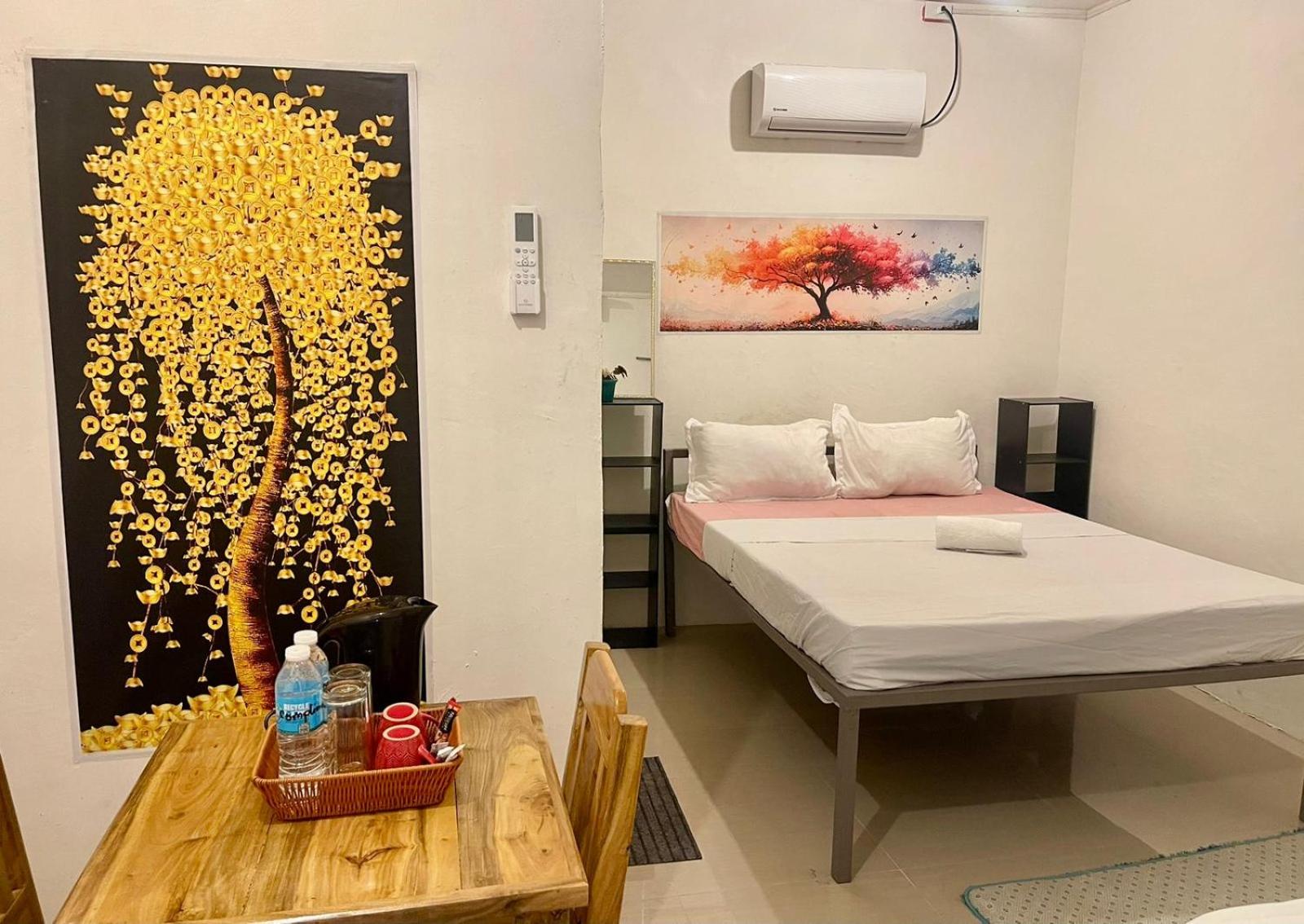 Double Room with Private Bathroom photo 1
