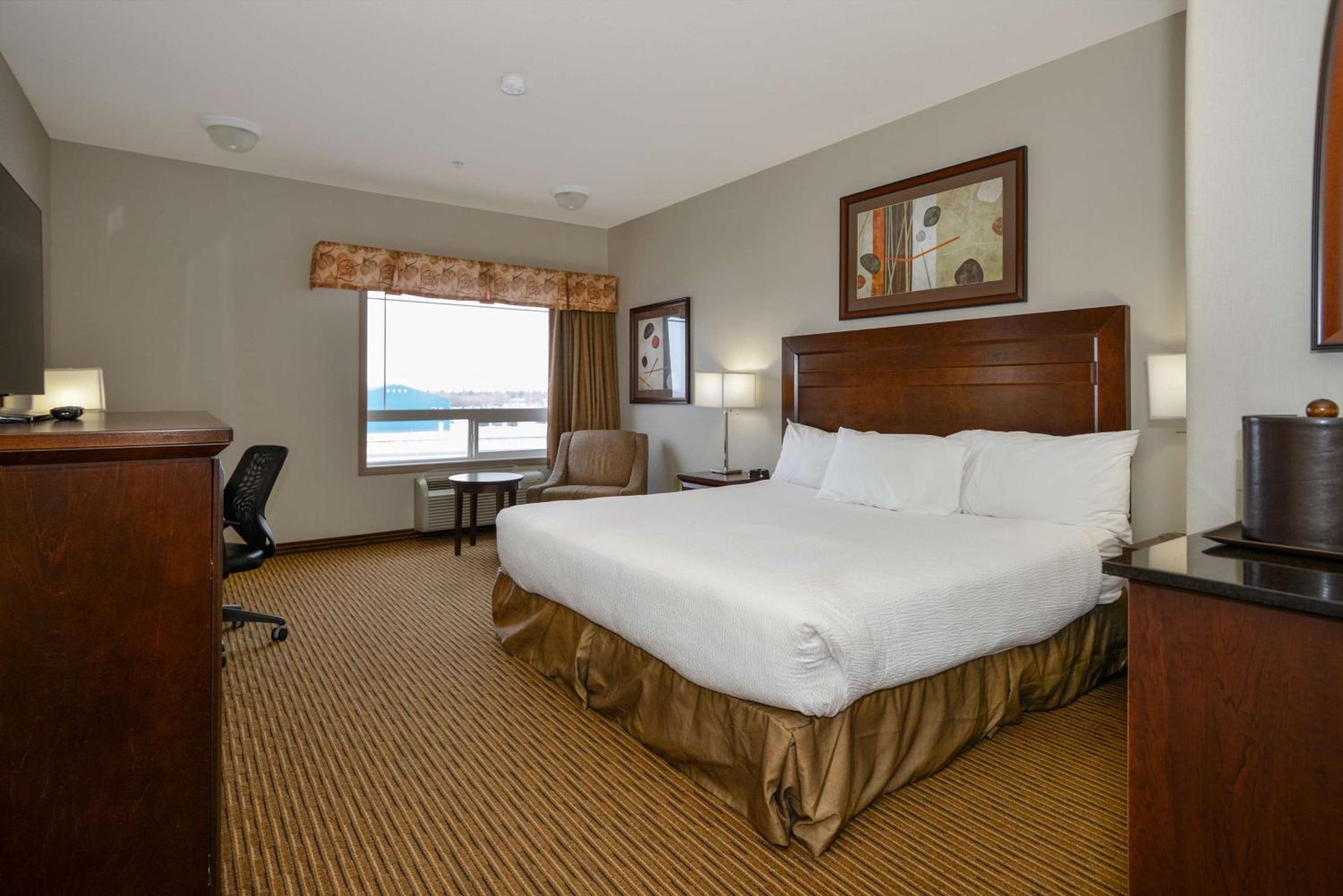 Standard King Room photo 3