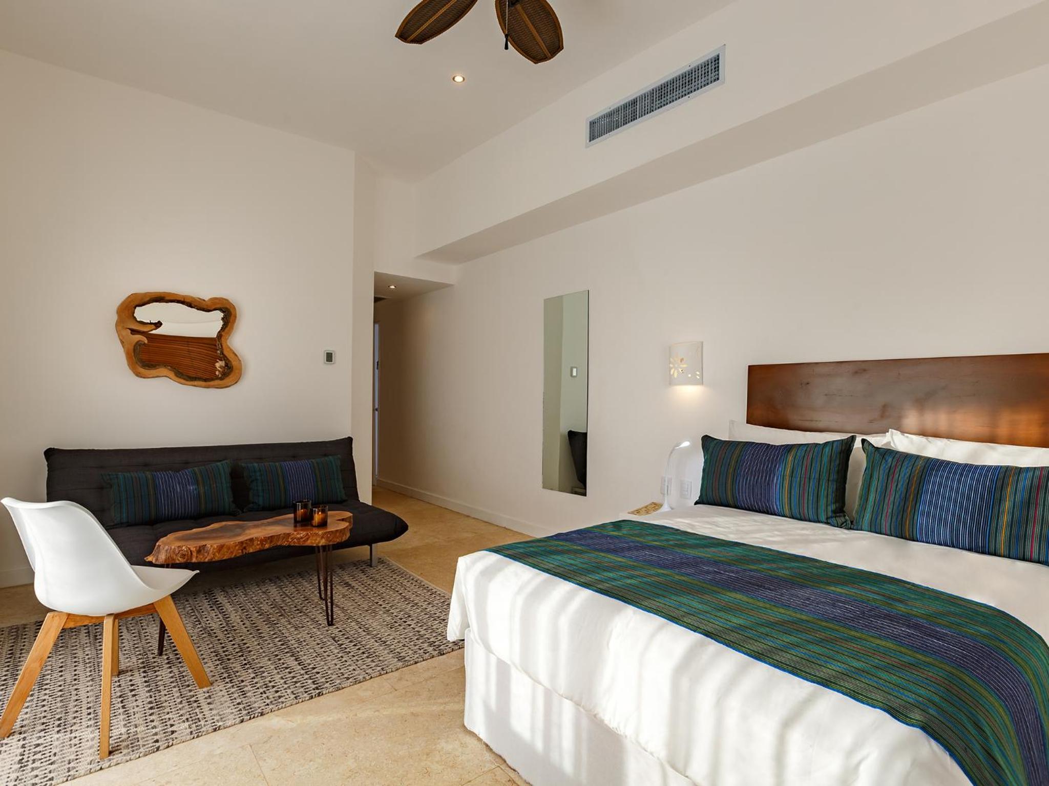 Double Room (2 Adults + 2 Children)