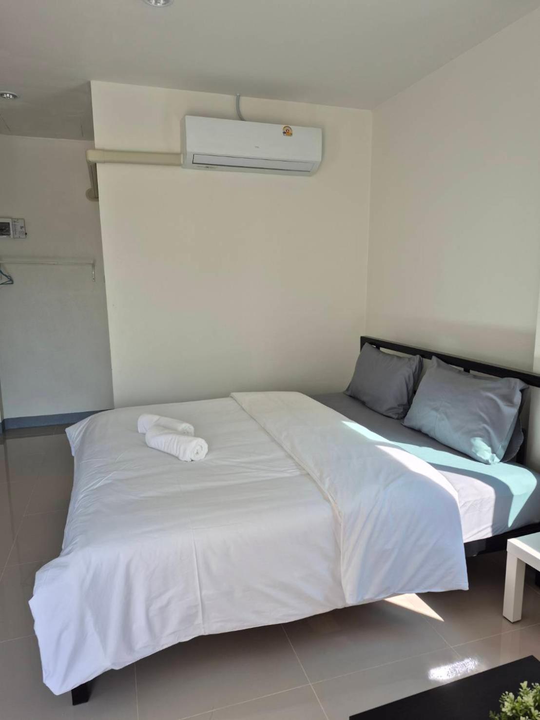 Deluxe Double or Twin Room - Photo 3