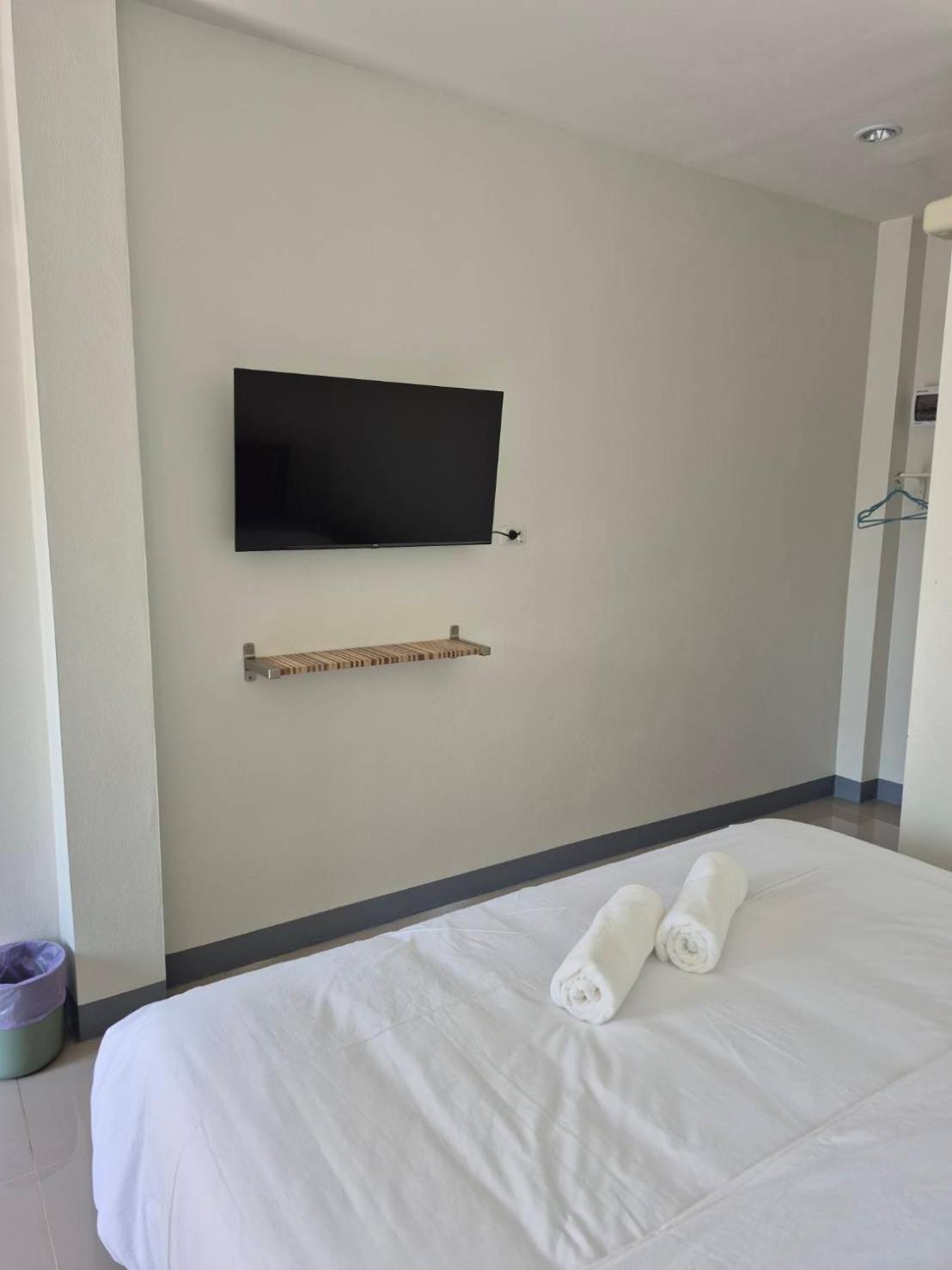 Deluxe Double or Twin Room - Photo 4