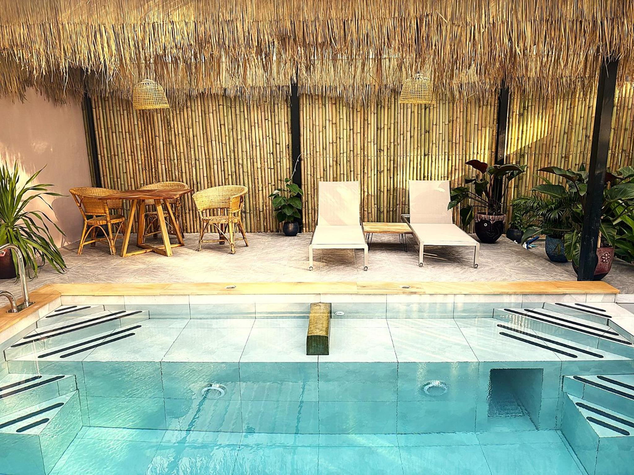Villa with Private Pool - Photo 5