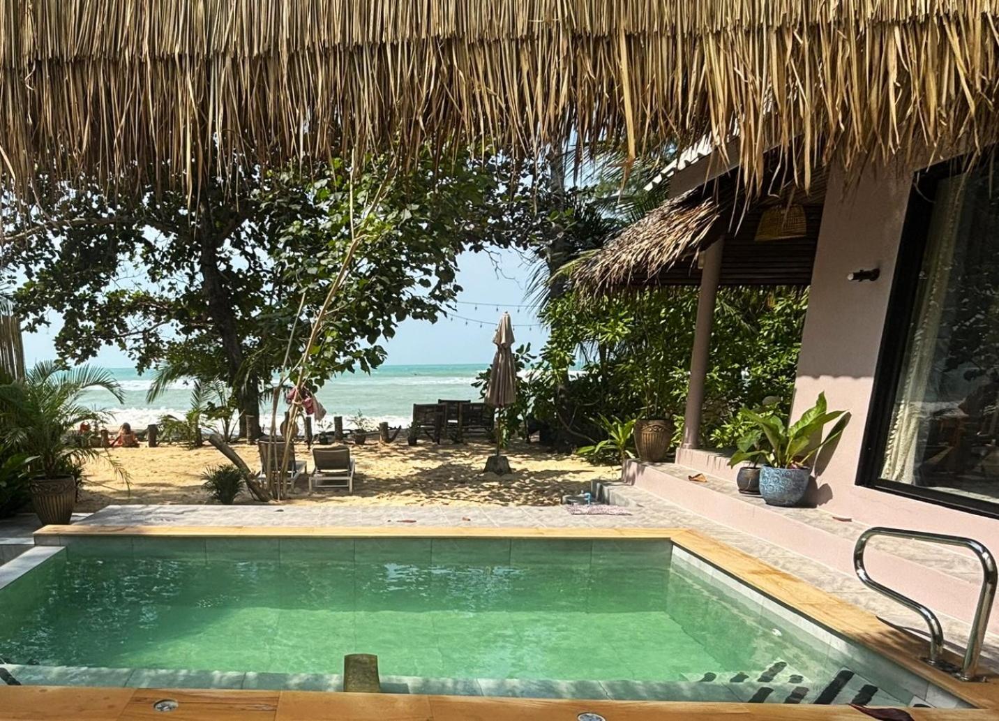 Villa with Private Pool - Photo 12