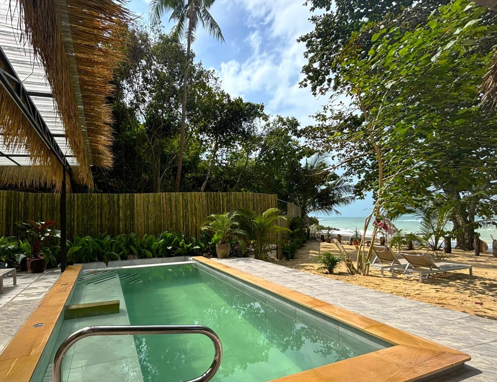 Villa with Private Pool - Photo 9