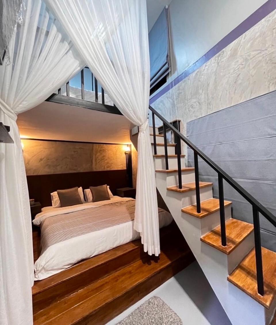 Family Room with Balcony photo 1