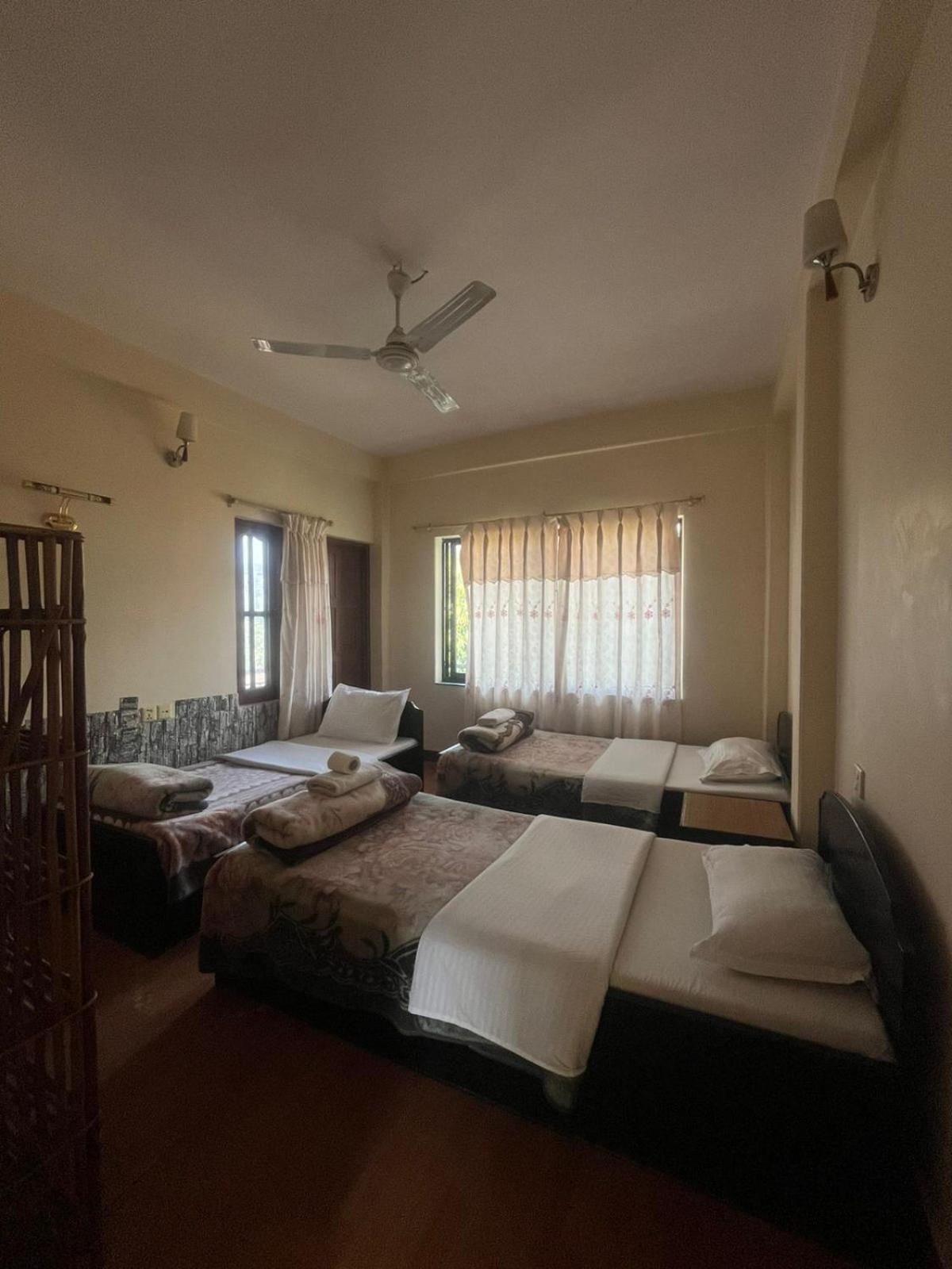 Basic Triple Room photo 2