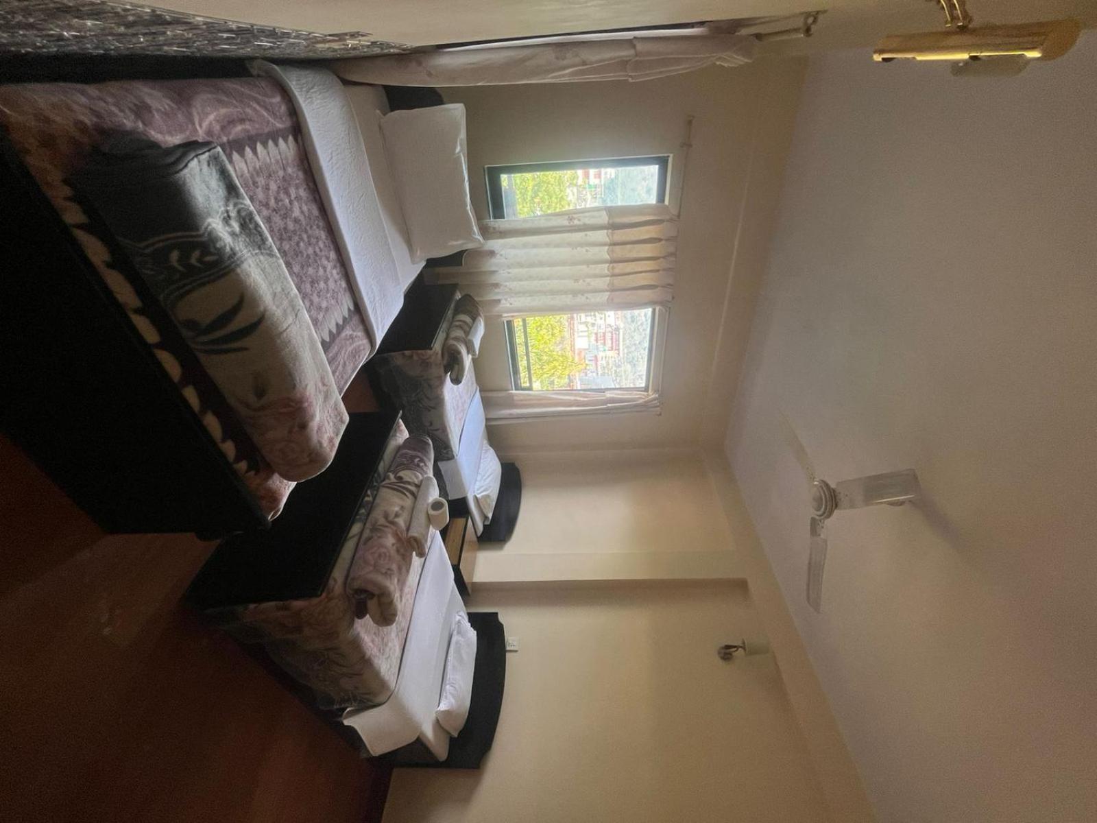 Basic Triple Room photo 1