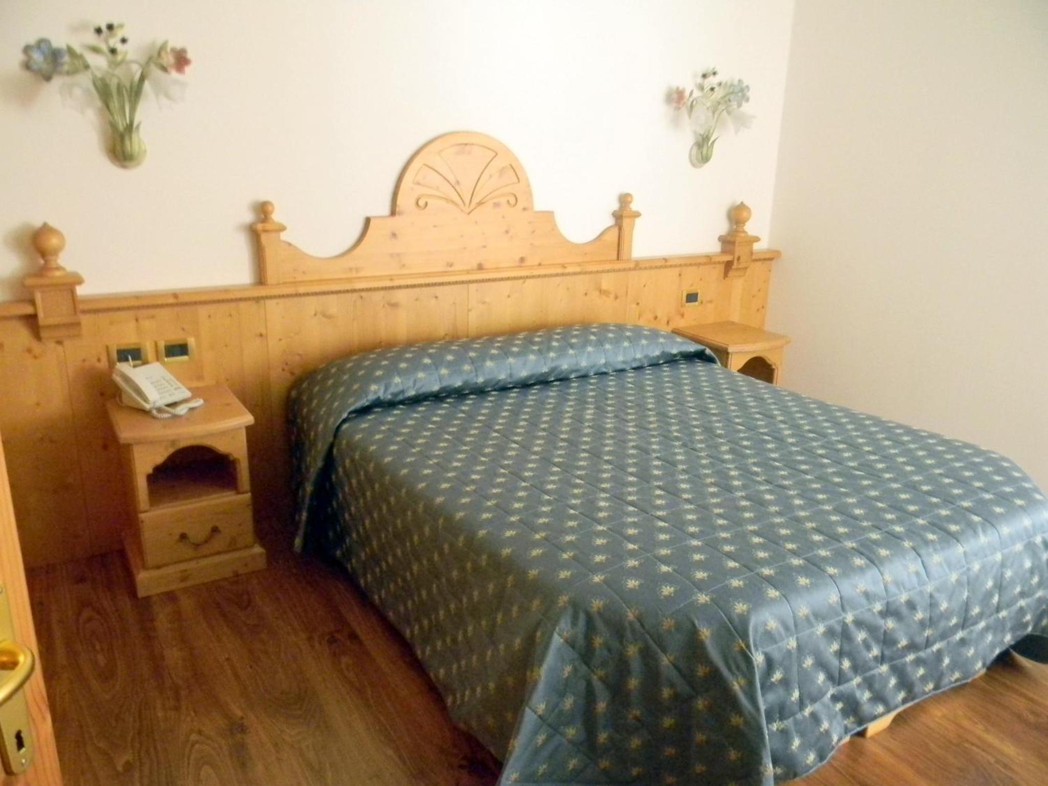 Standard Double or Twin Room photo 3