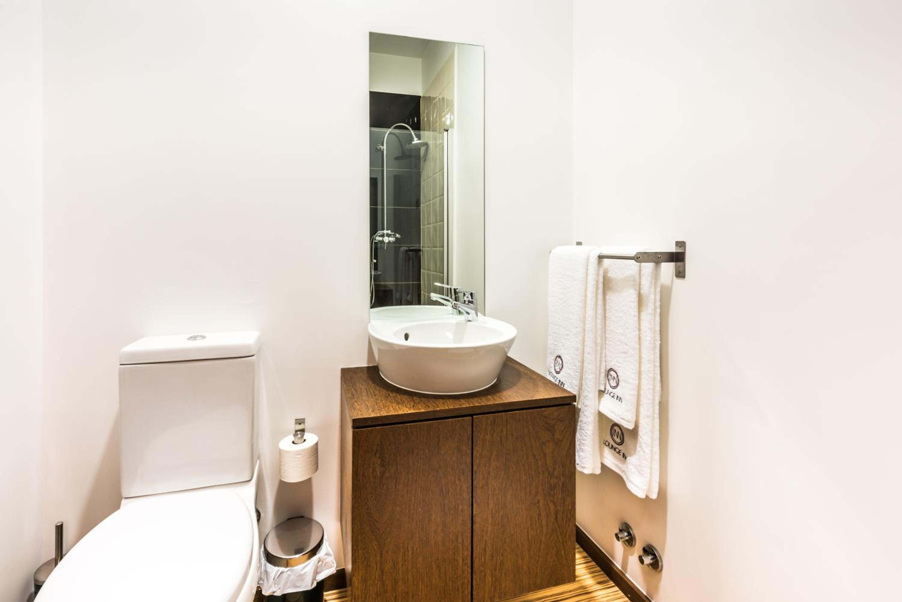 Single Room - Disability Access photo 3