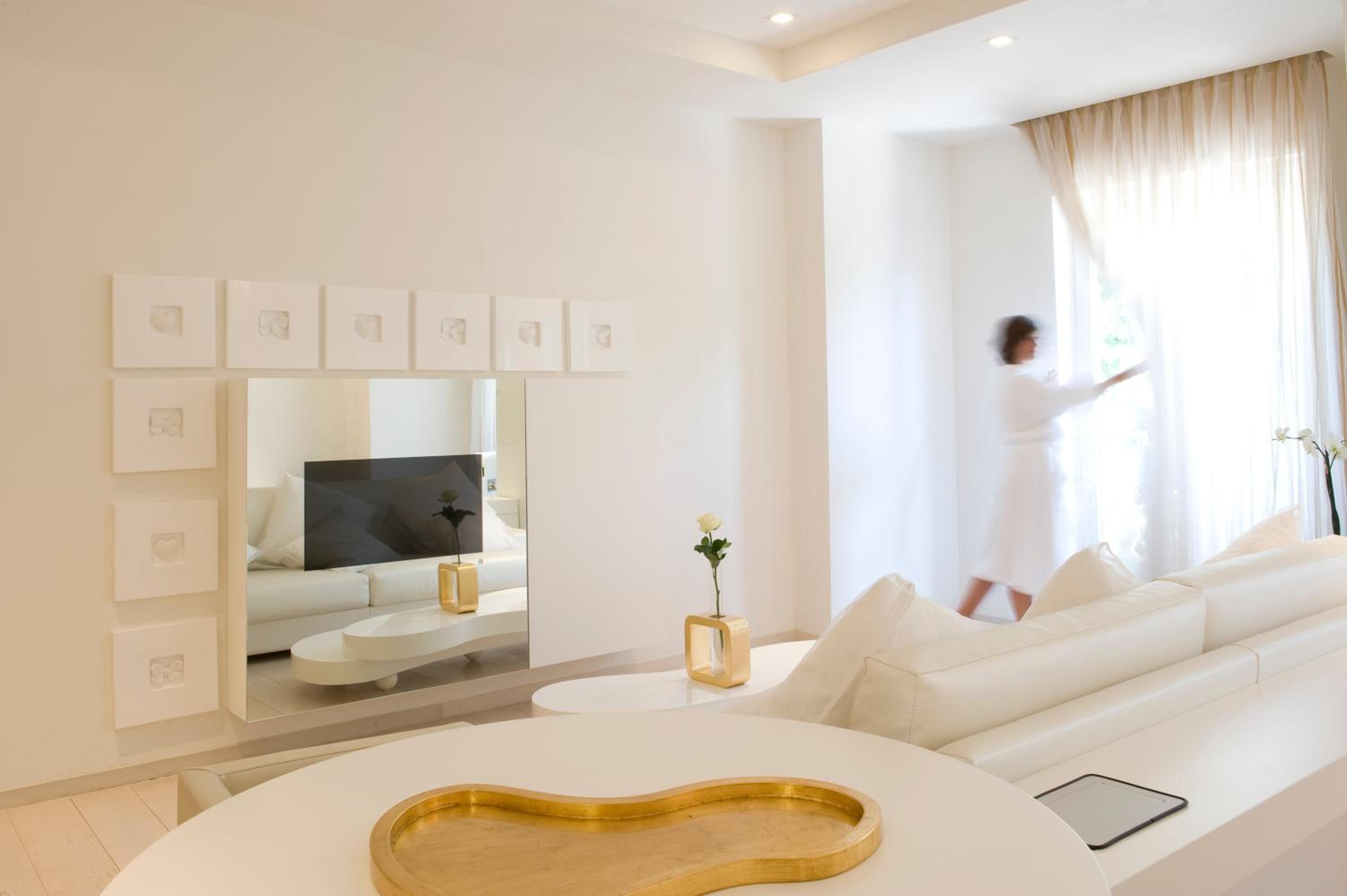Junior Suite  - Free Spa Access - Photo 3