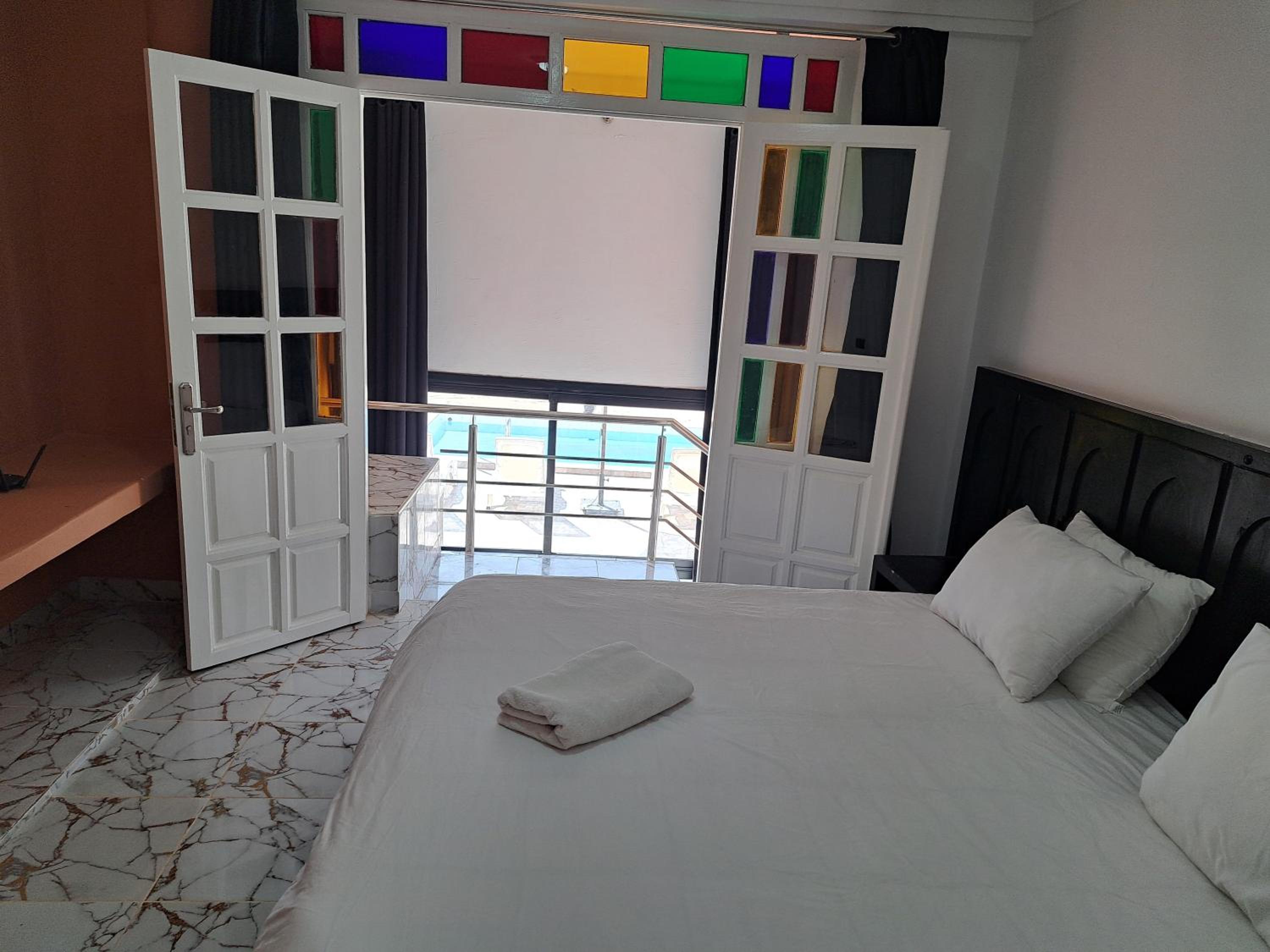 Two-Bedroom Apartment Shared Swimming Pool - Sea View photo 2
