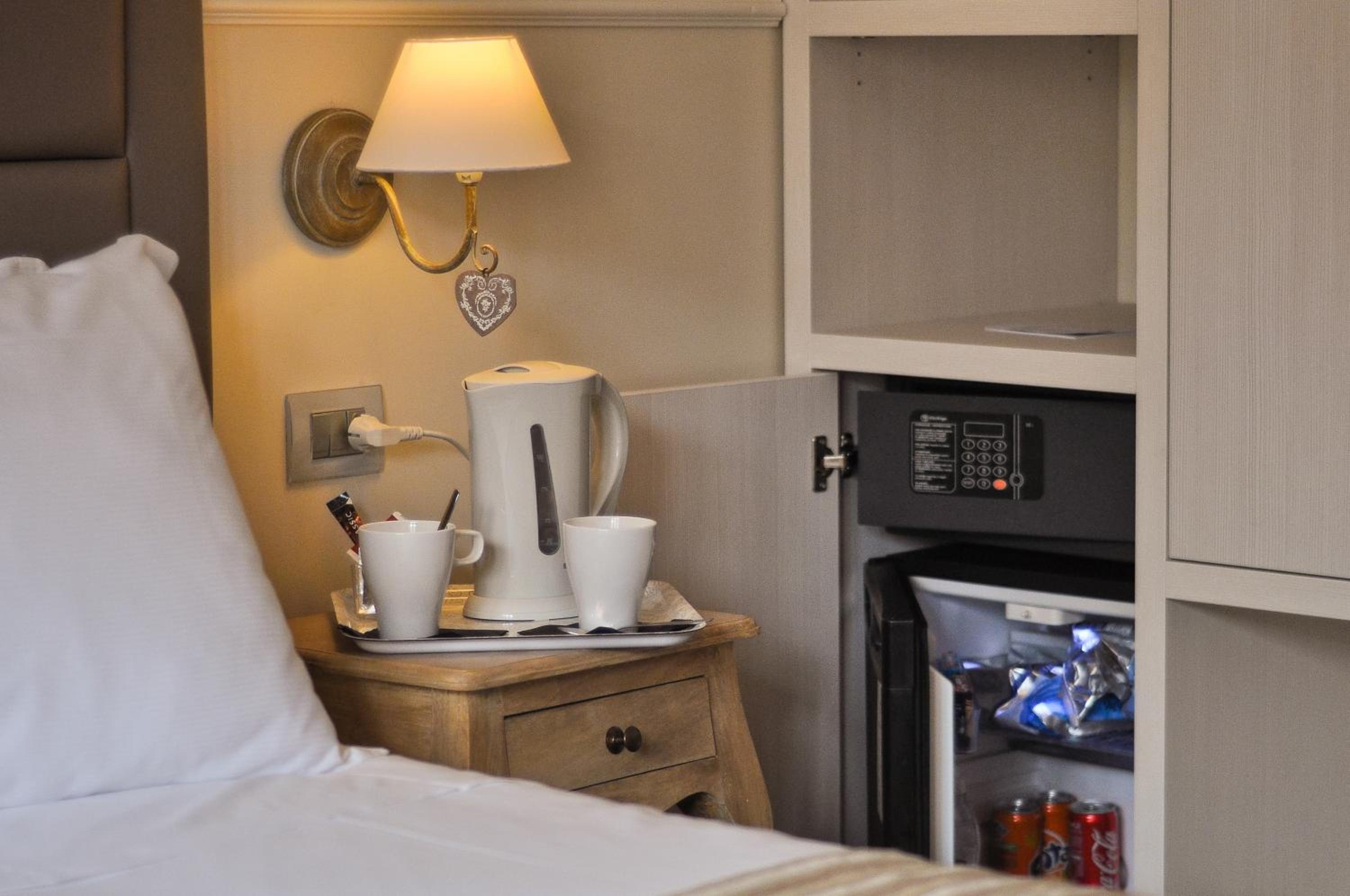Double or Twin Room photo 2