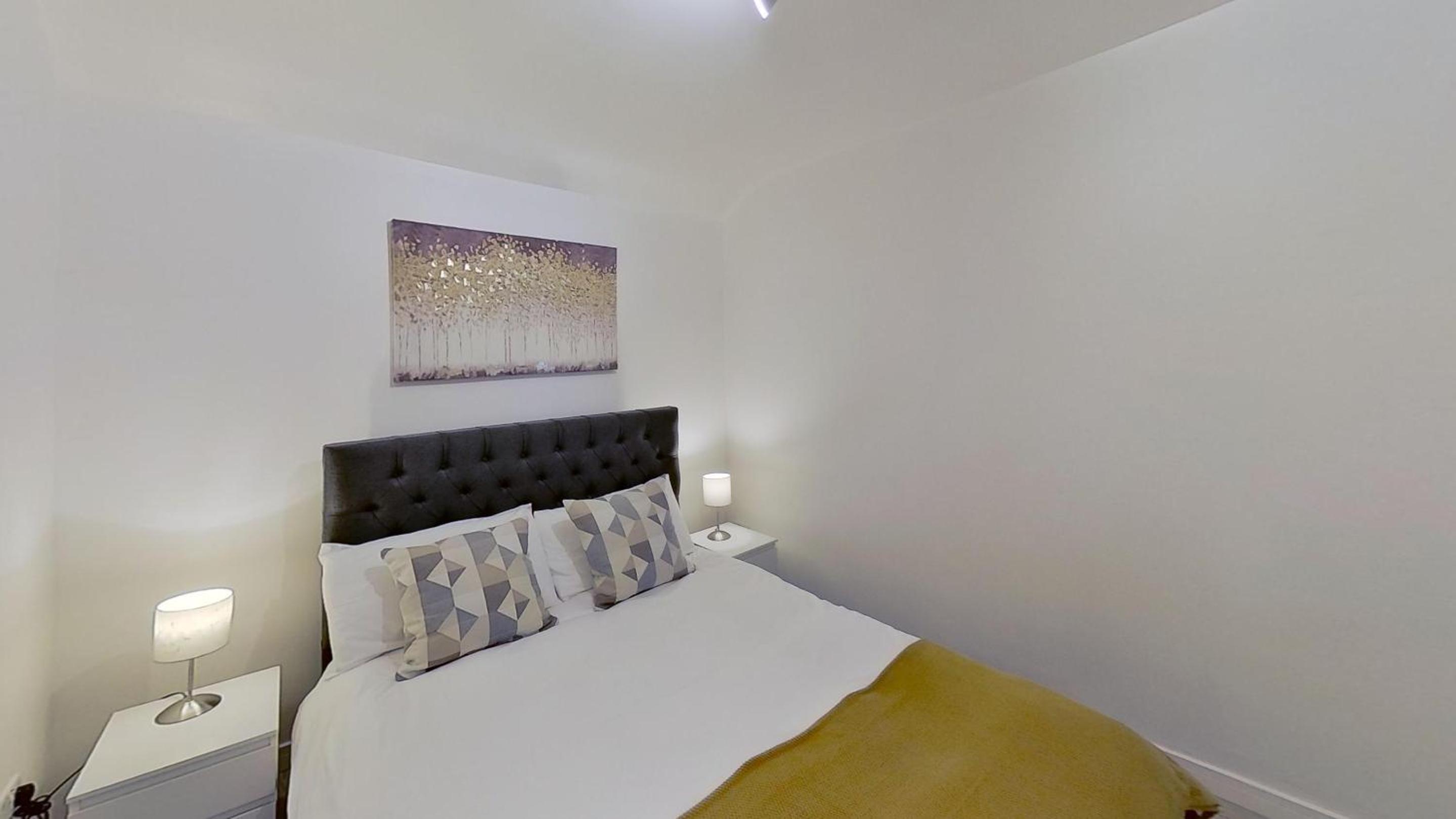 One-Bedroom Suite photo 3