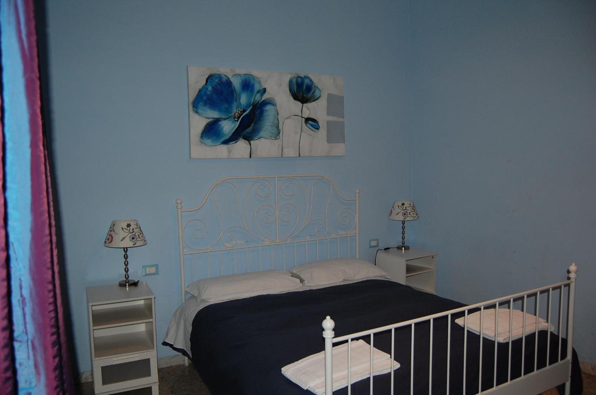 Double Room with Private External Bathroom photo 3