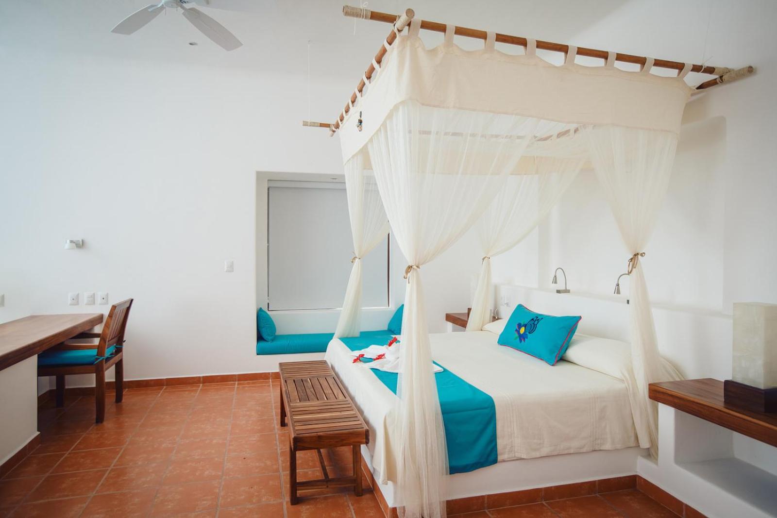 Deluxe King Suite - Photo 4
