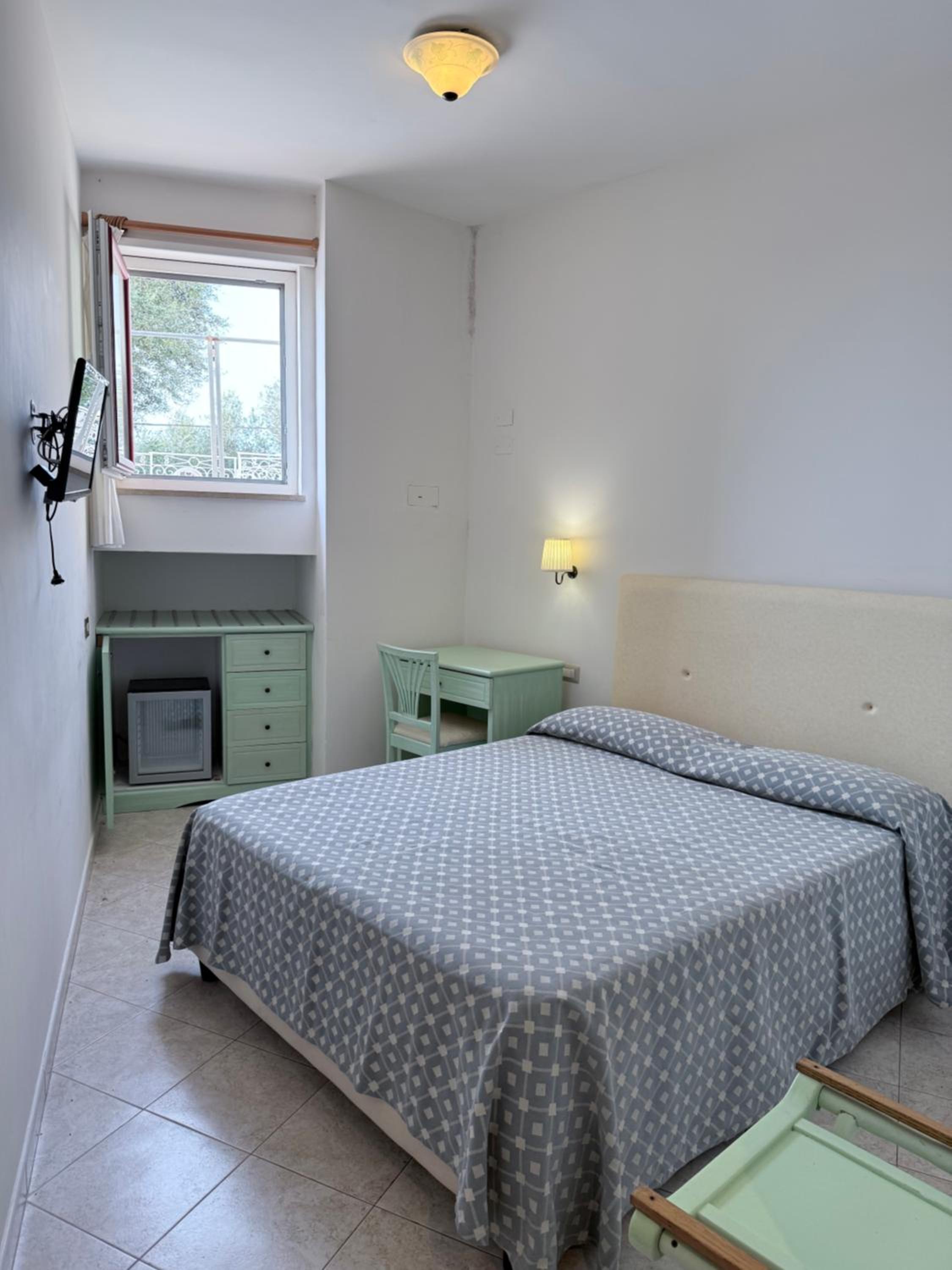 Budget Double Room photo 2